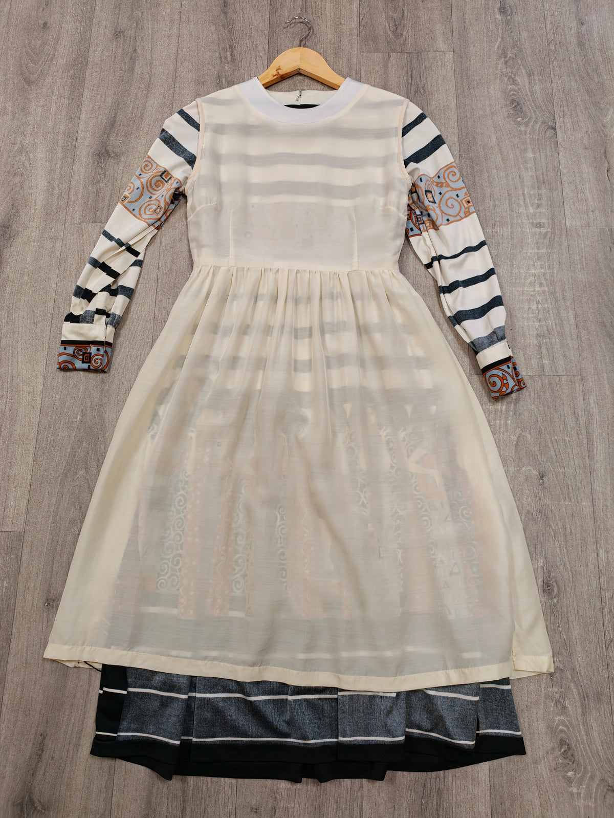 Novelty print dress - XS/S/6/8