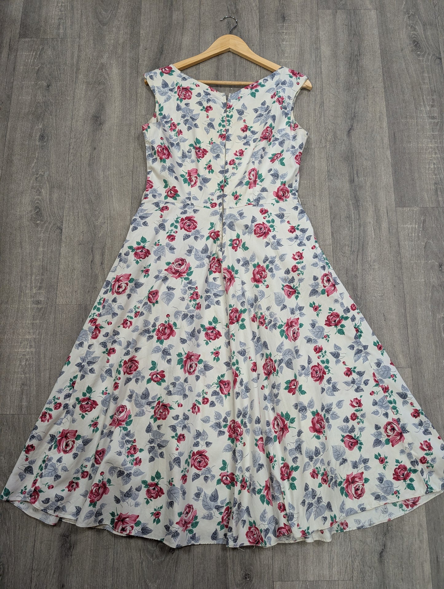 1950s rose print cotton dress - 38"B 30"W