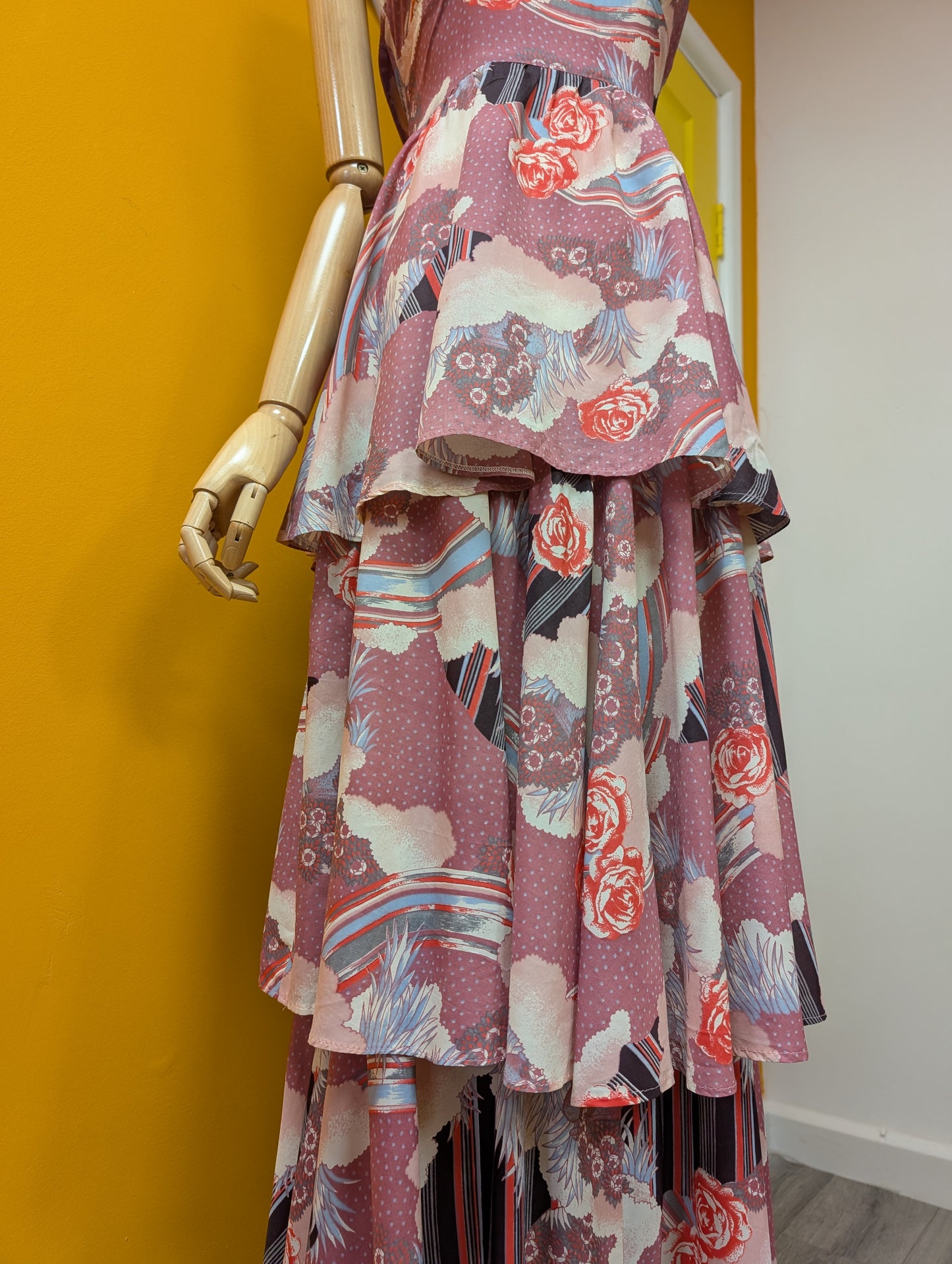 1970s halter neck tiered maxi dress - XS/6