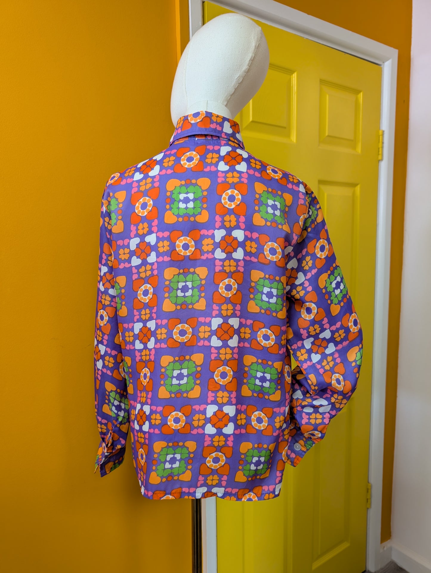 1970s Take #1 psychedelic dagger collar shirt - M