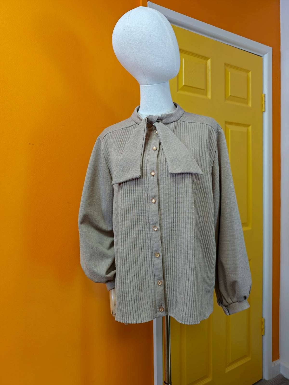 70s/80s tie neck top - L