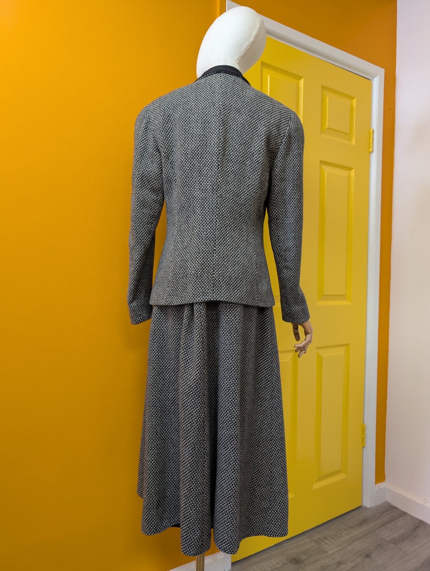1980s St Michael pure new wool skirt suit - S/10