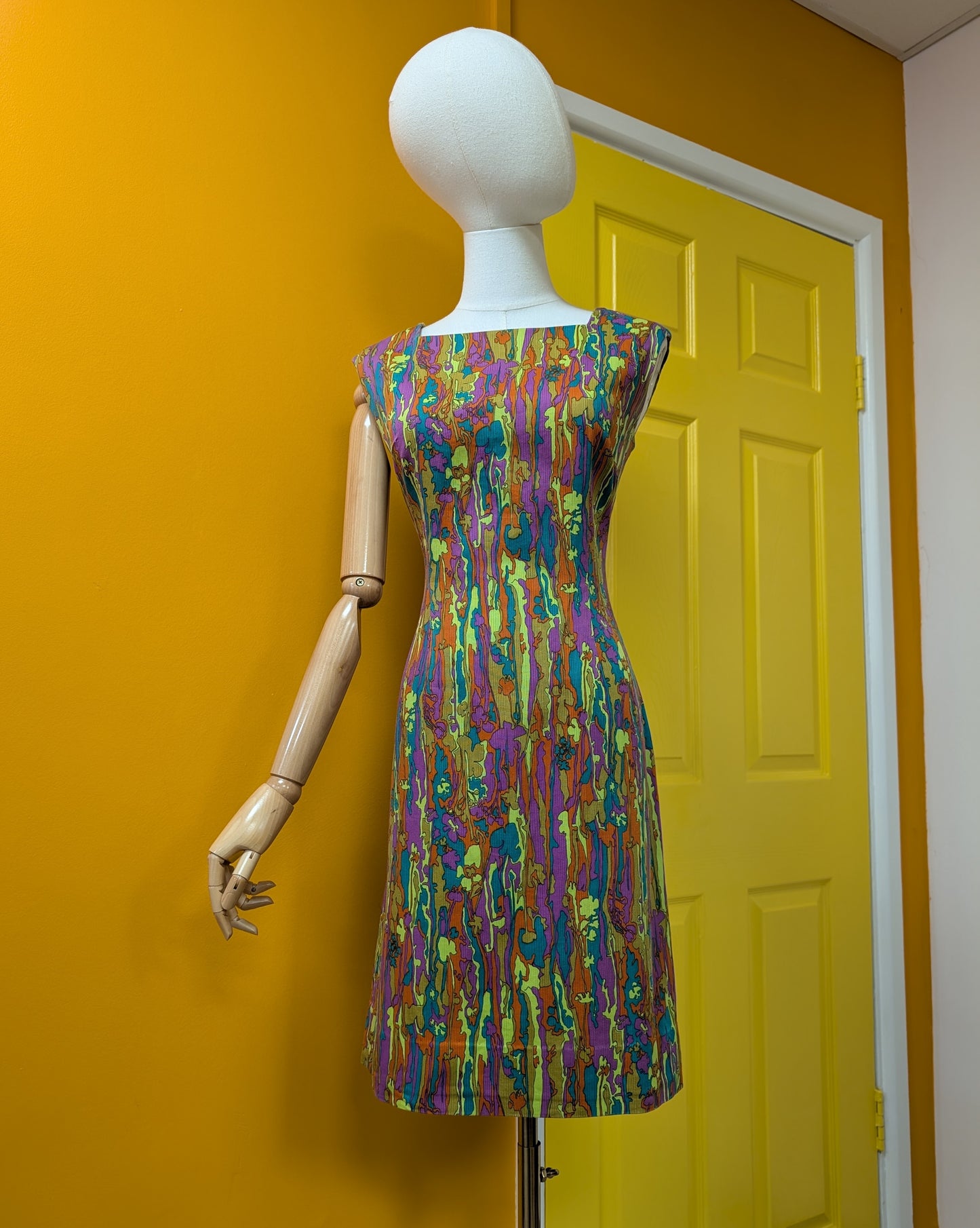 1960s Ladies Pride psychedelic dress - S/10
