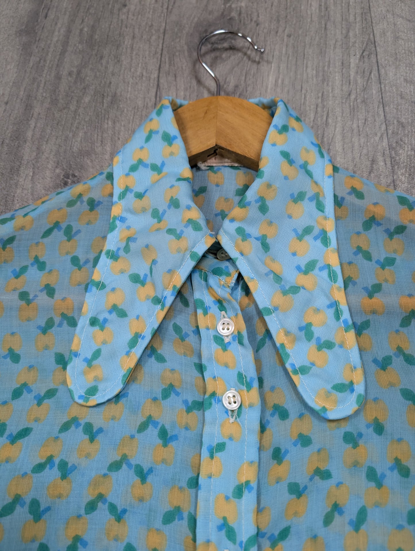 Gorgeous 1970s Sleeves London shirt - XS/S/6/8