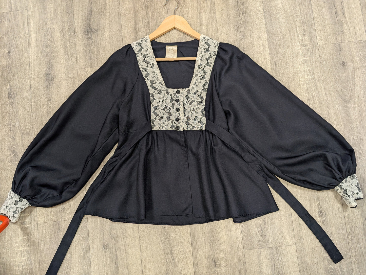 1970s C&A black blouse with white lace - S/8/10