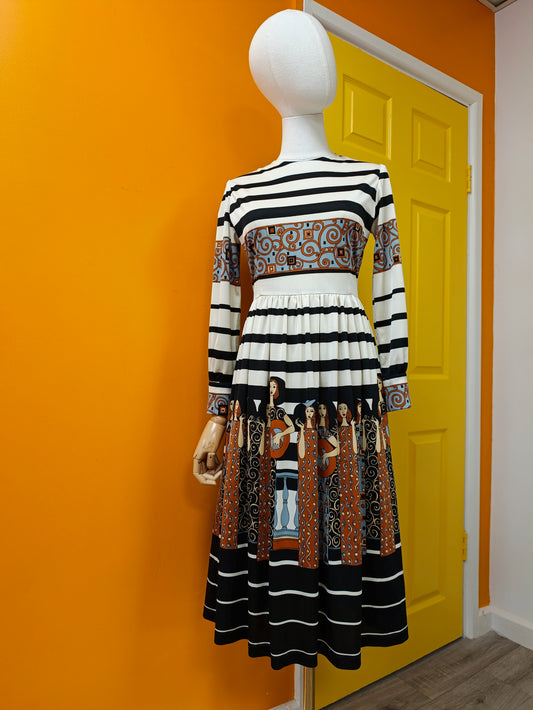 Novelty print dress - XS/S/6/8