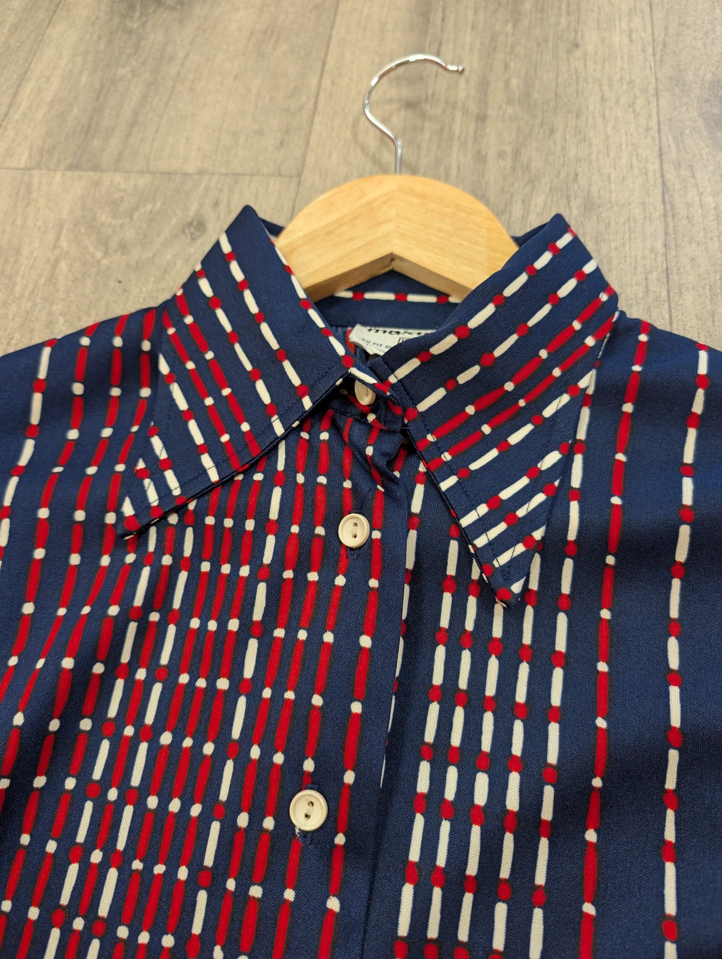 1970s Maxton red, white & blue dagger collar shirt - M