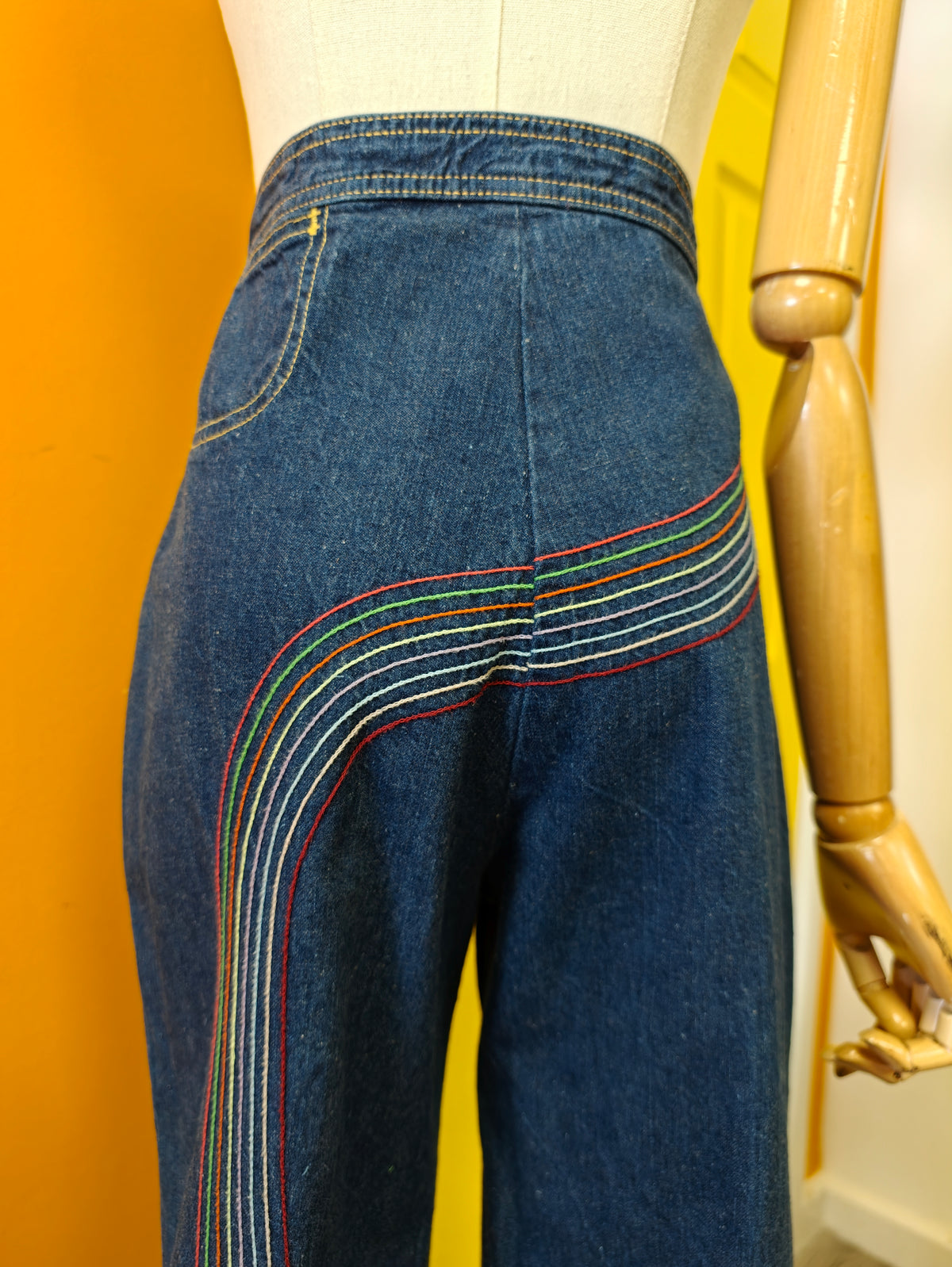 Iconic 1970s Lee rainbow jeans - 28"W 35"L