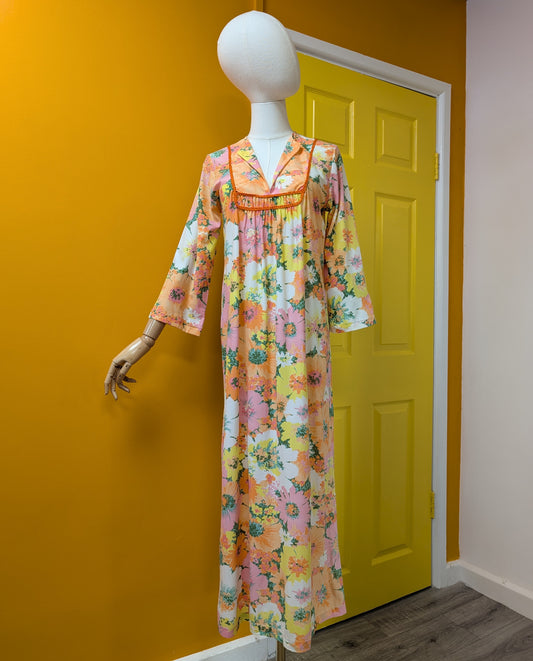 1970s Soiree by Danielle floral lounge dress - S