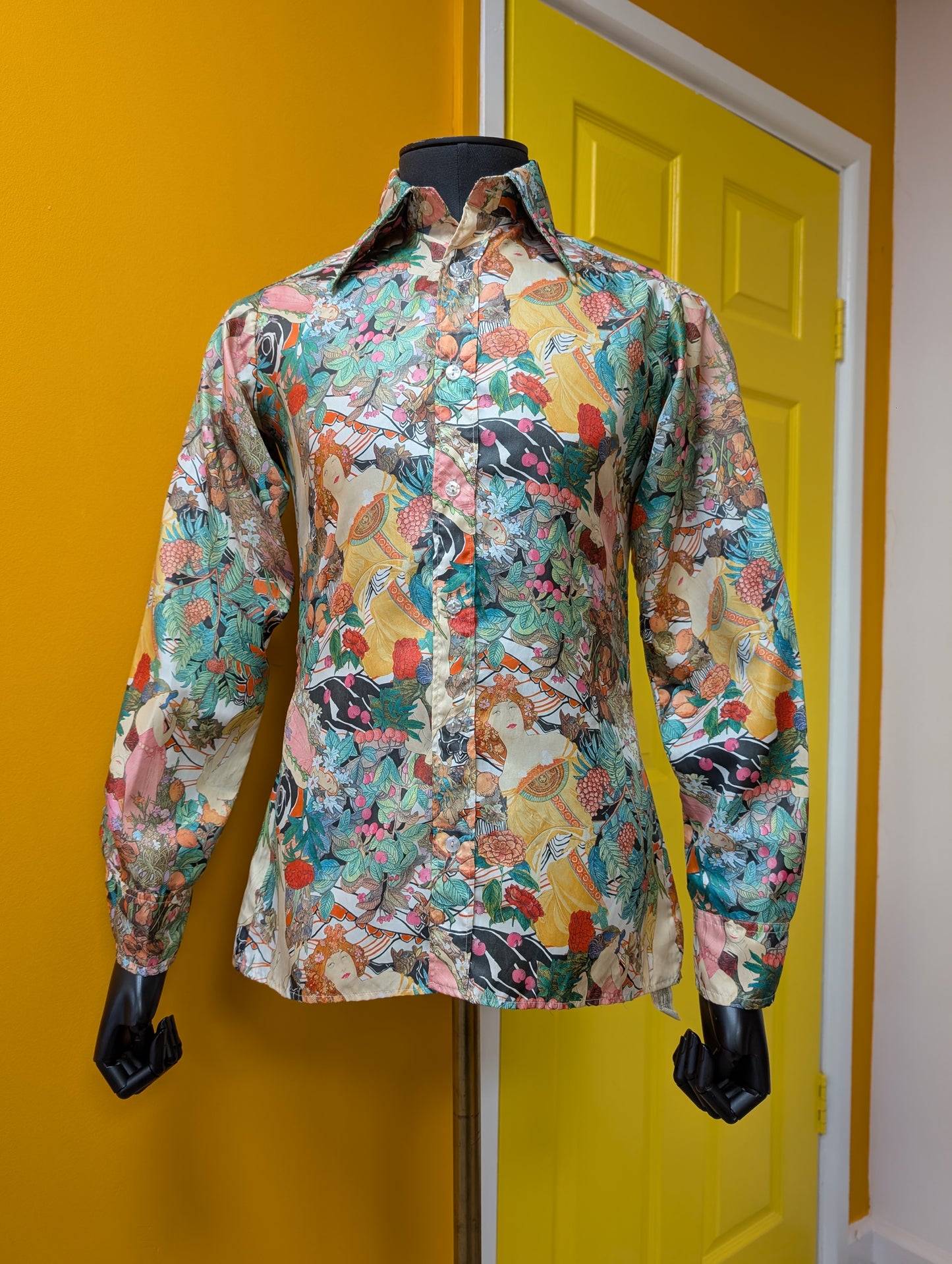 1970s Jason Earl novelty Alphonse Mucha print shirt