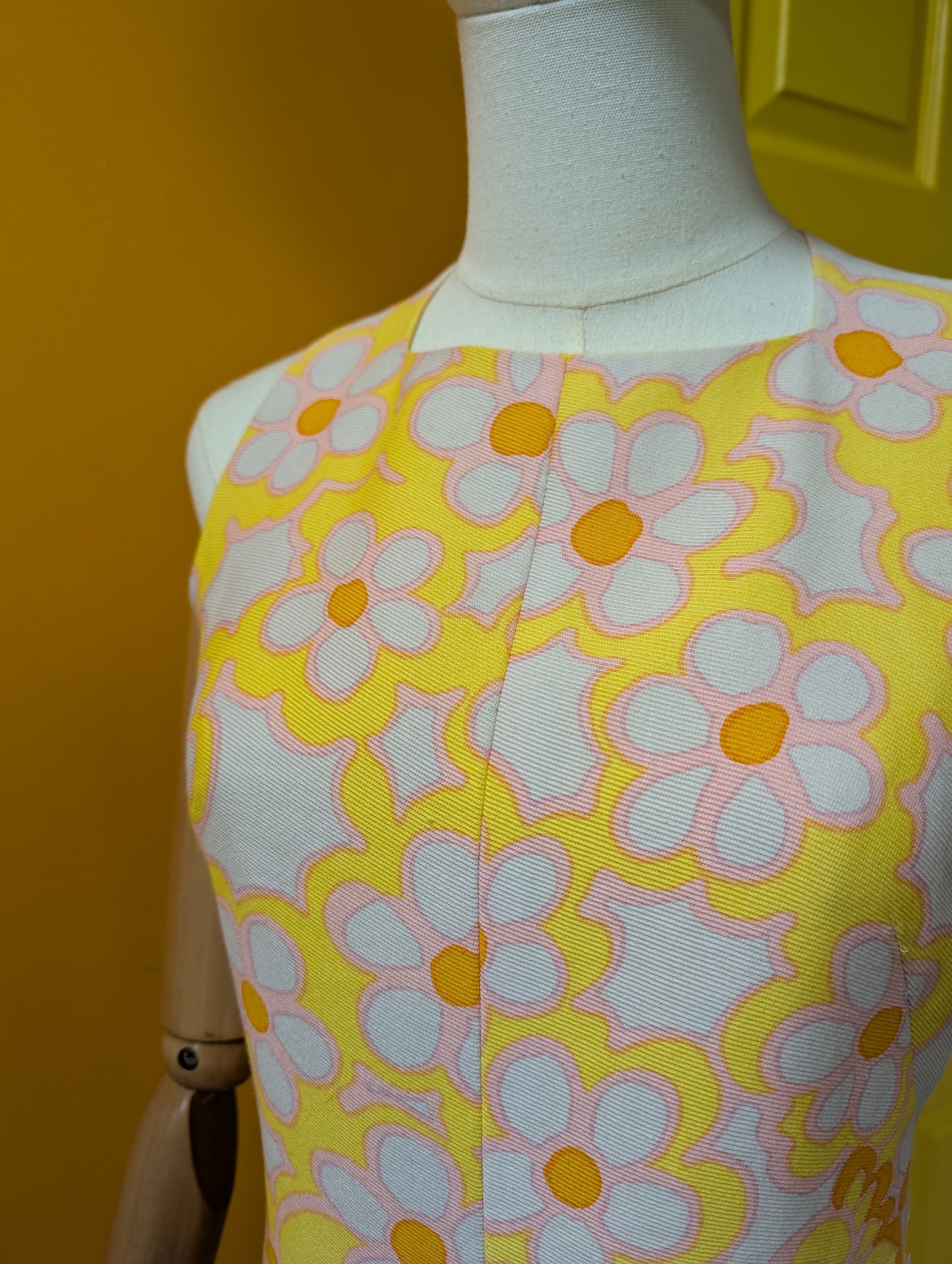 1960s Susan Small psychedelic dress - S/8