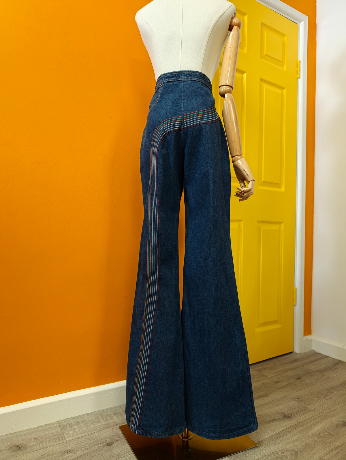 Iconic 1970s Lee rainbow jeans - 28"W 35"L