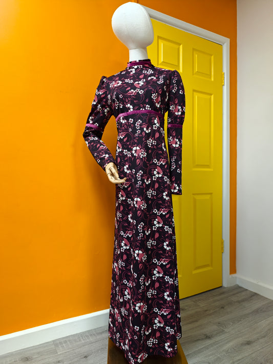 1970s floral maxi dress with velvet trim - M/12
