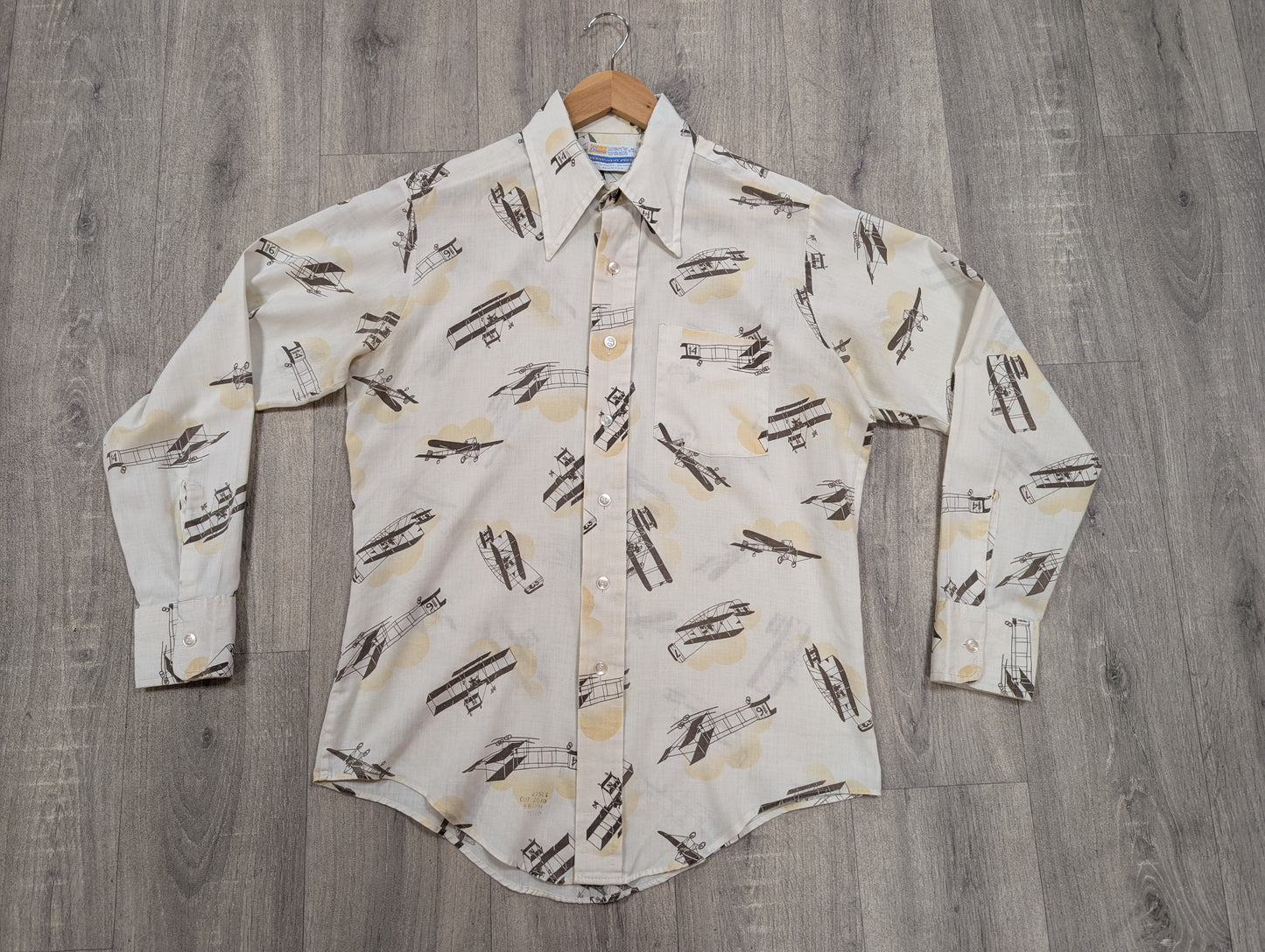 1970s Grants novelty aeroplane print dagger collar shirt