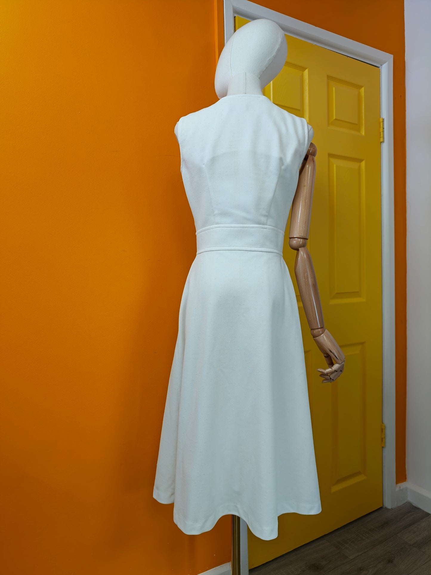 1970s California white dress with red zippers - S/8/10