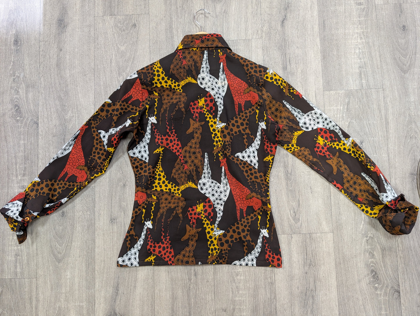 1970s novelty giraffe print dagger collar shirt - S