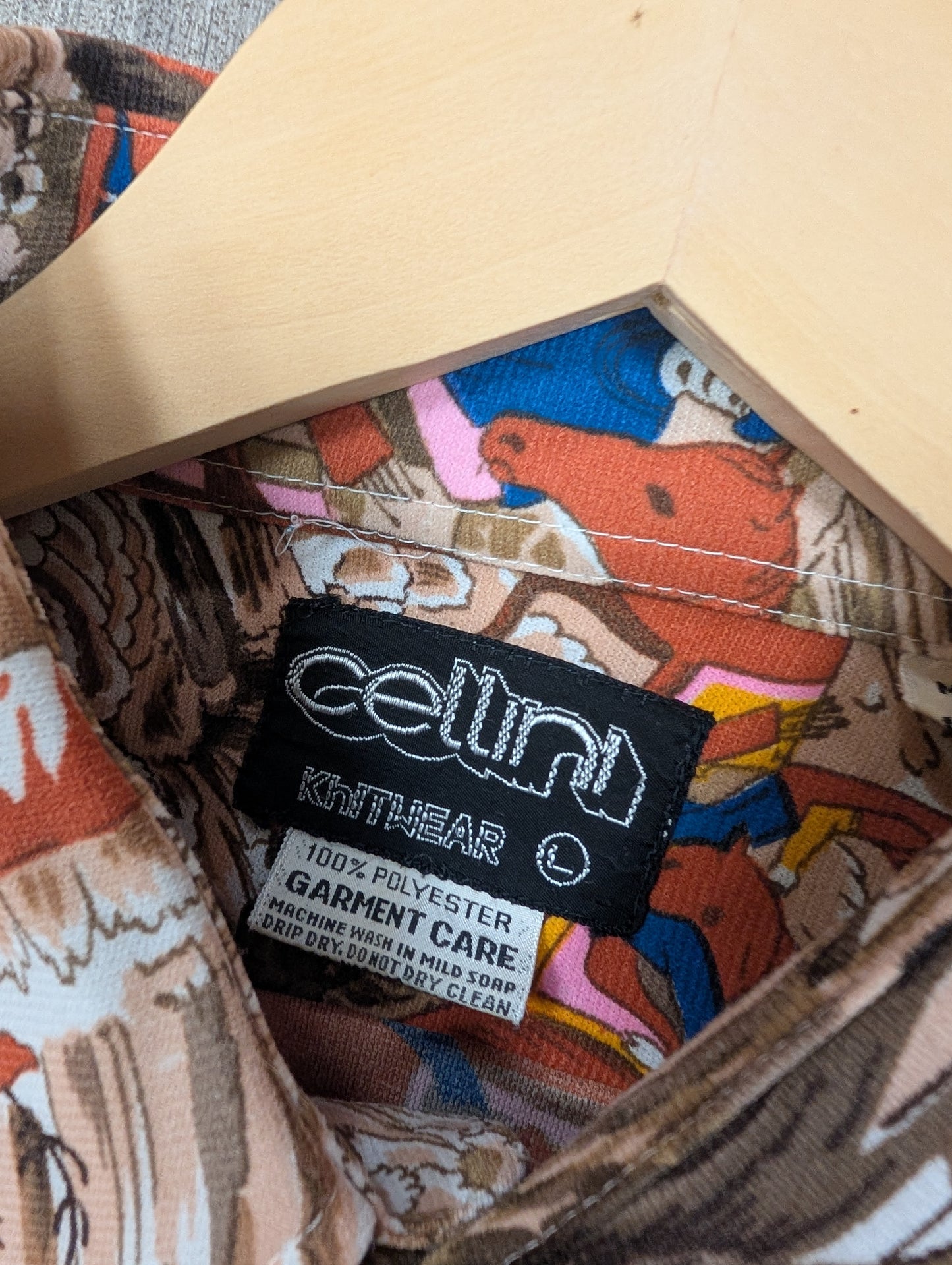 1970s Cellini novelty print dagger collar shirt