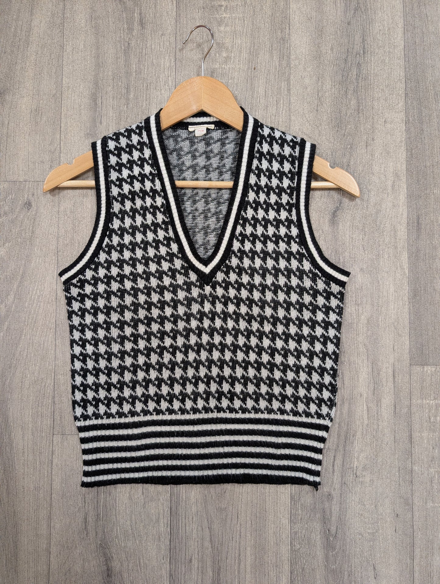 1970s black & white dogtooth vest - XS/S
