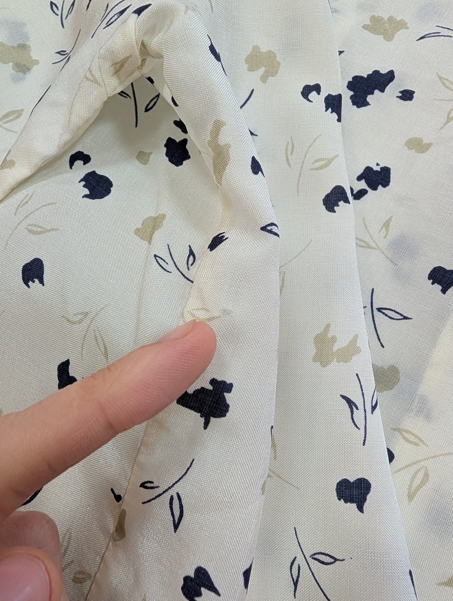 Windsmoor blouse with neck tie - S