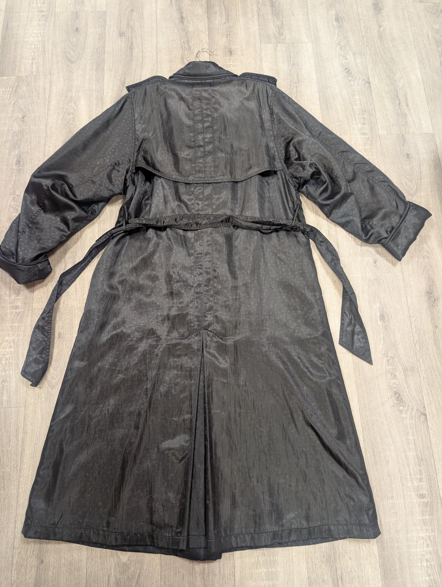 1980s 4 Seasons black trench coat - S/M