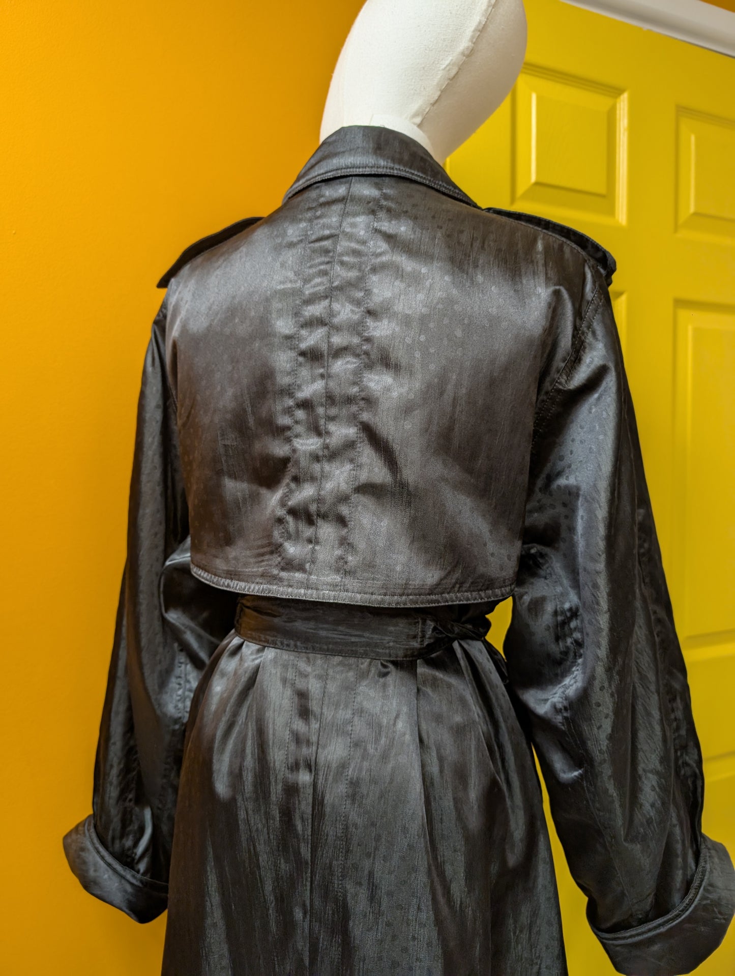 1980s 4 Seasons black trench coat - S/M