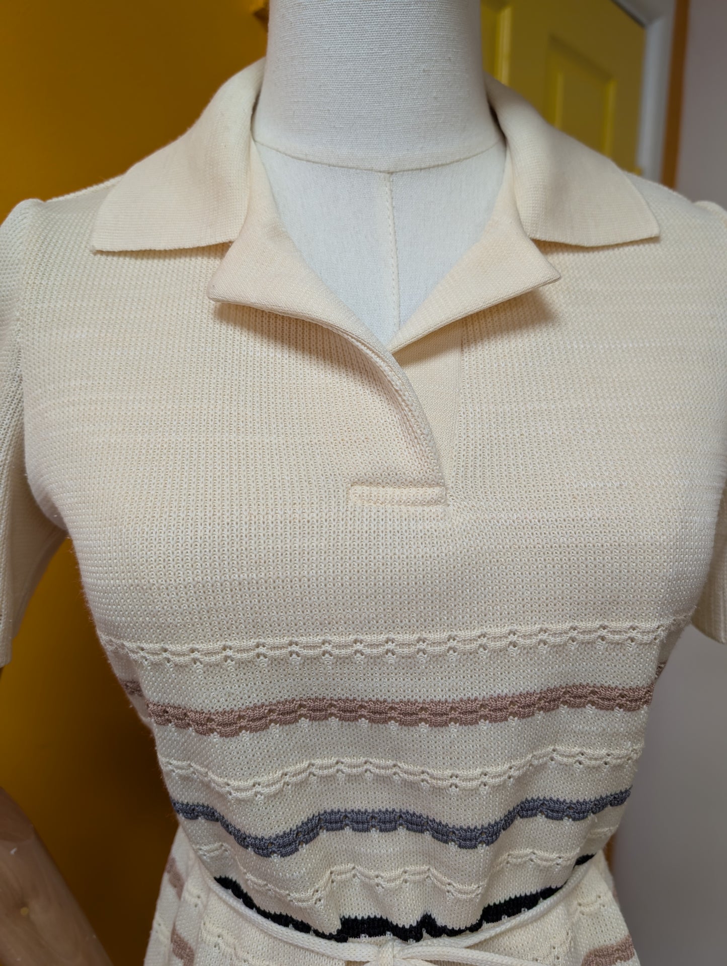 1970s Kay Windsor belted knit top - S