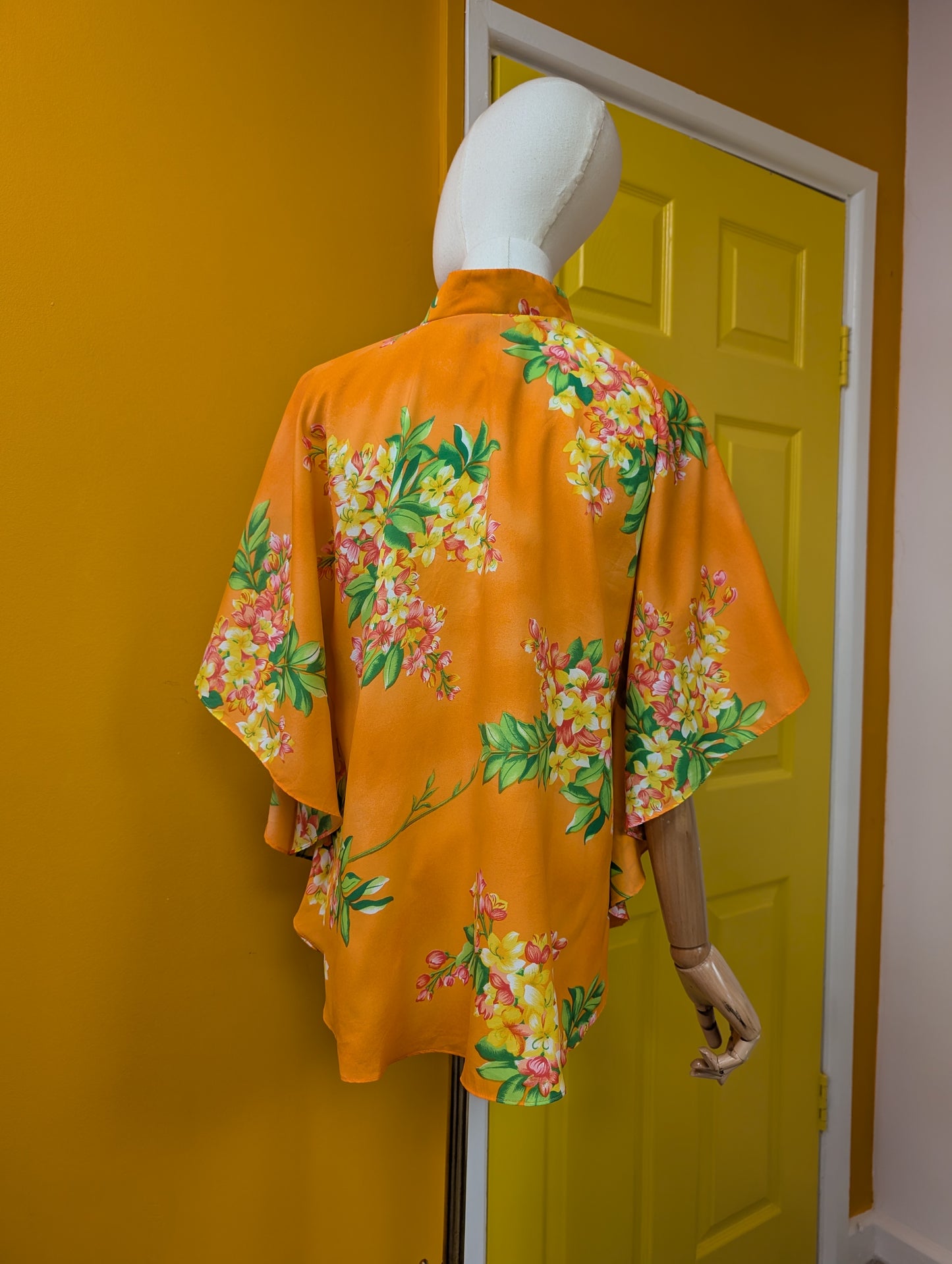 1970s Hilo Hattie's Hawaiian kaftan top
