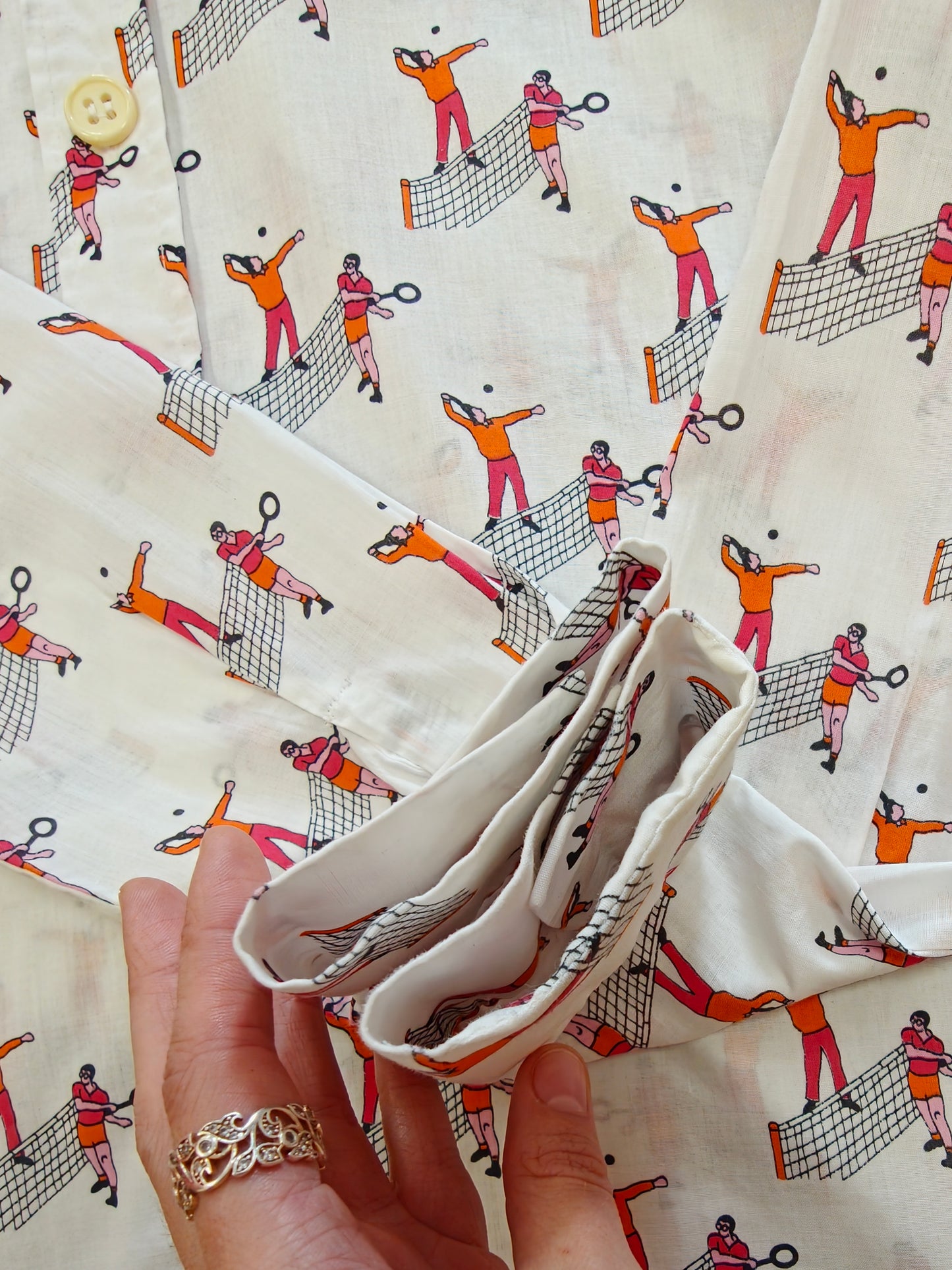 1970s novelty tennis print cotton dagger collar shirt - M