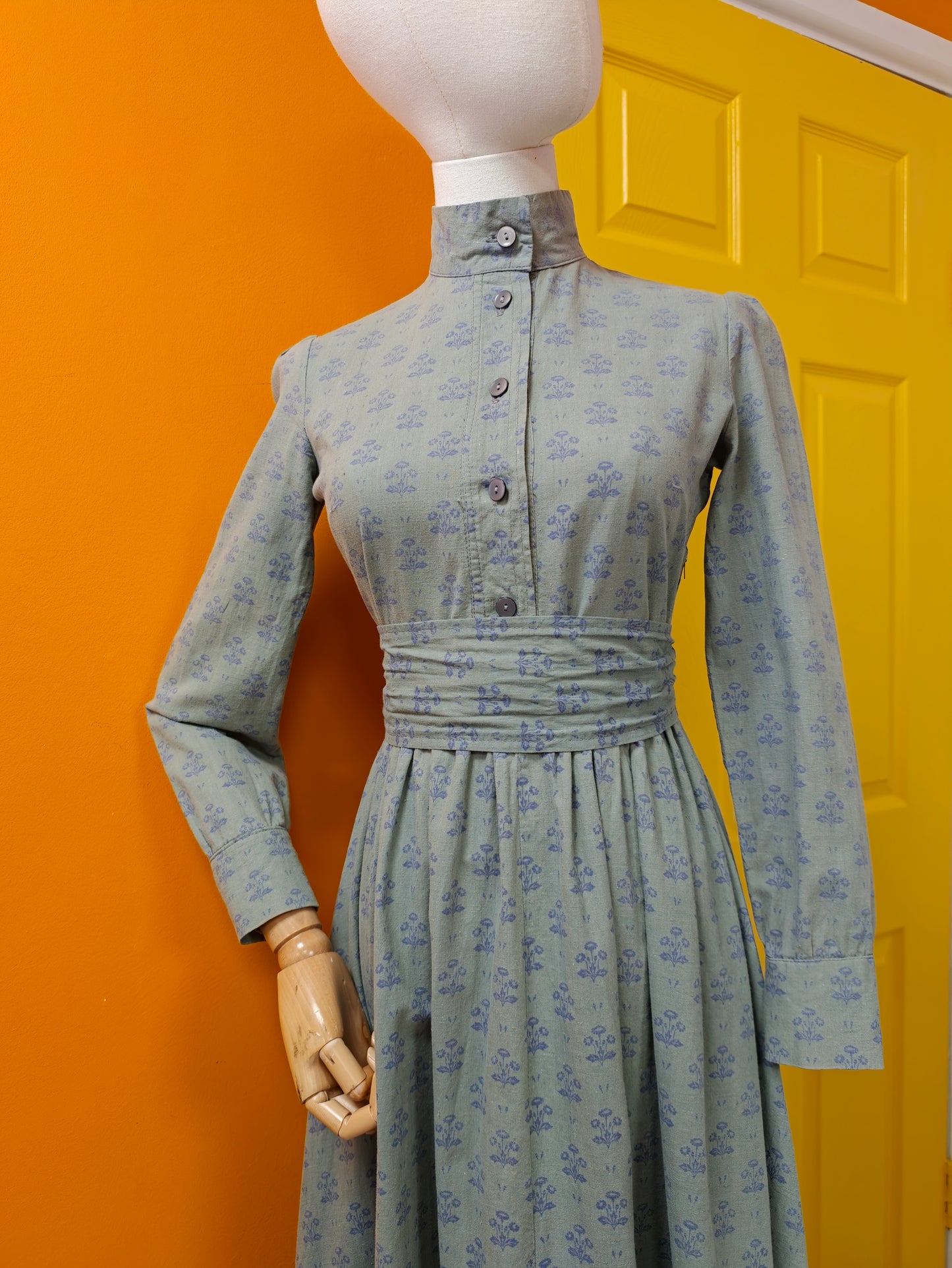 1970s Laura Ashley made in Wales cotton maxi dress & belt - XS