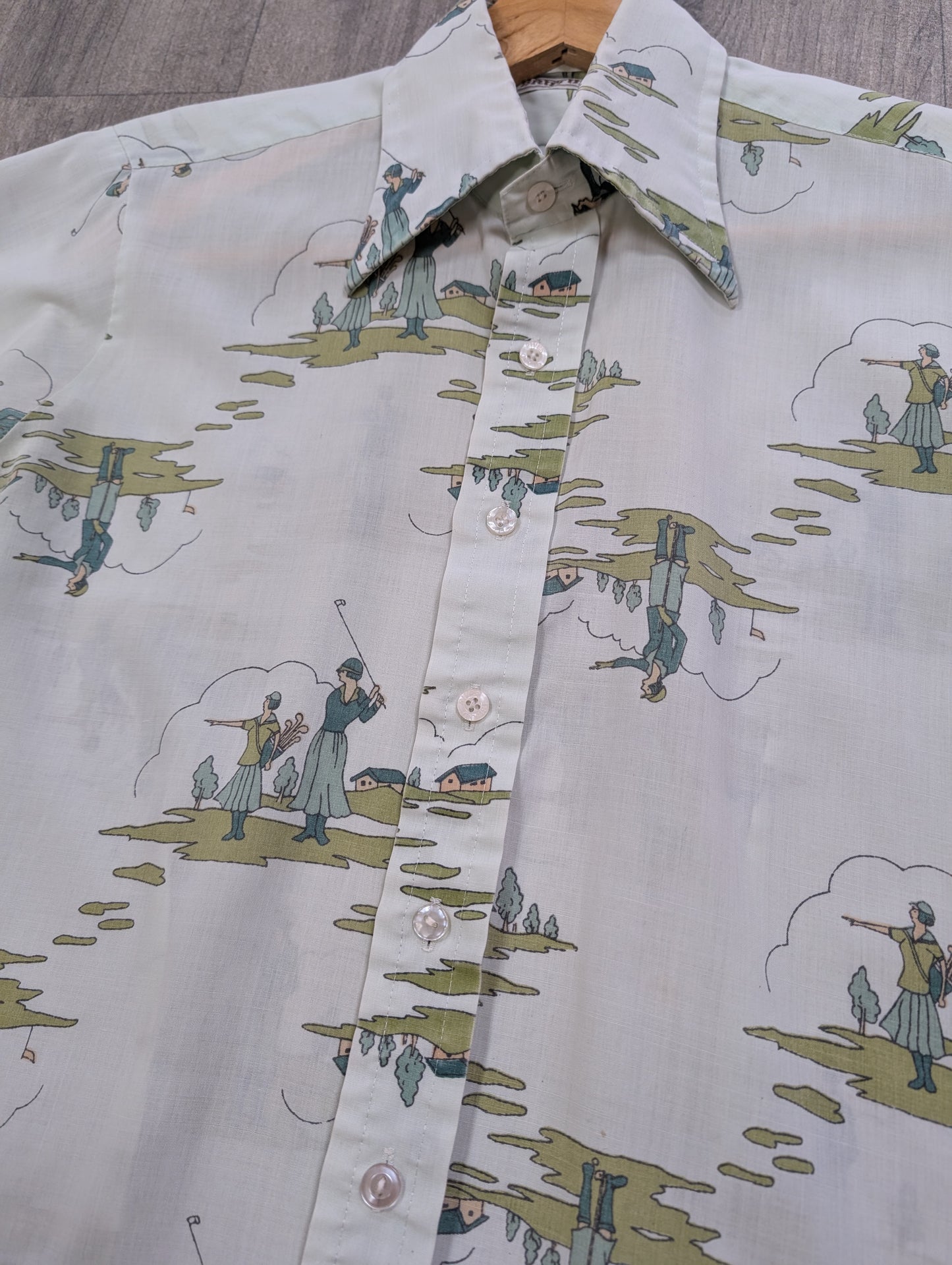 1970s Brutus novelty Art Deco golf print dagger collar shirt