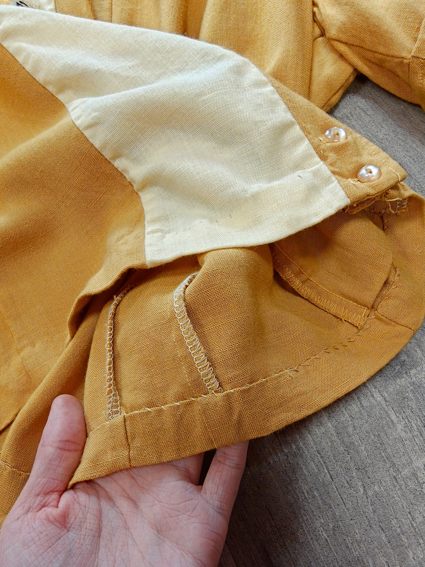 1950s Nat Nast rayon tiki bowling shirt