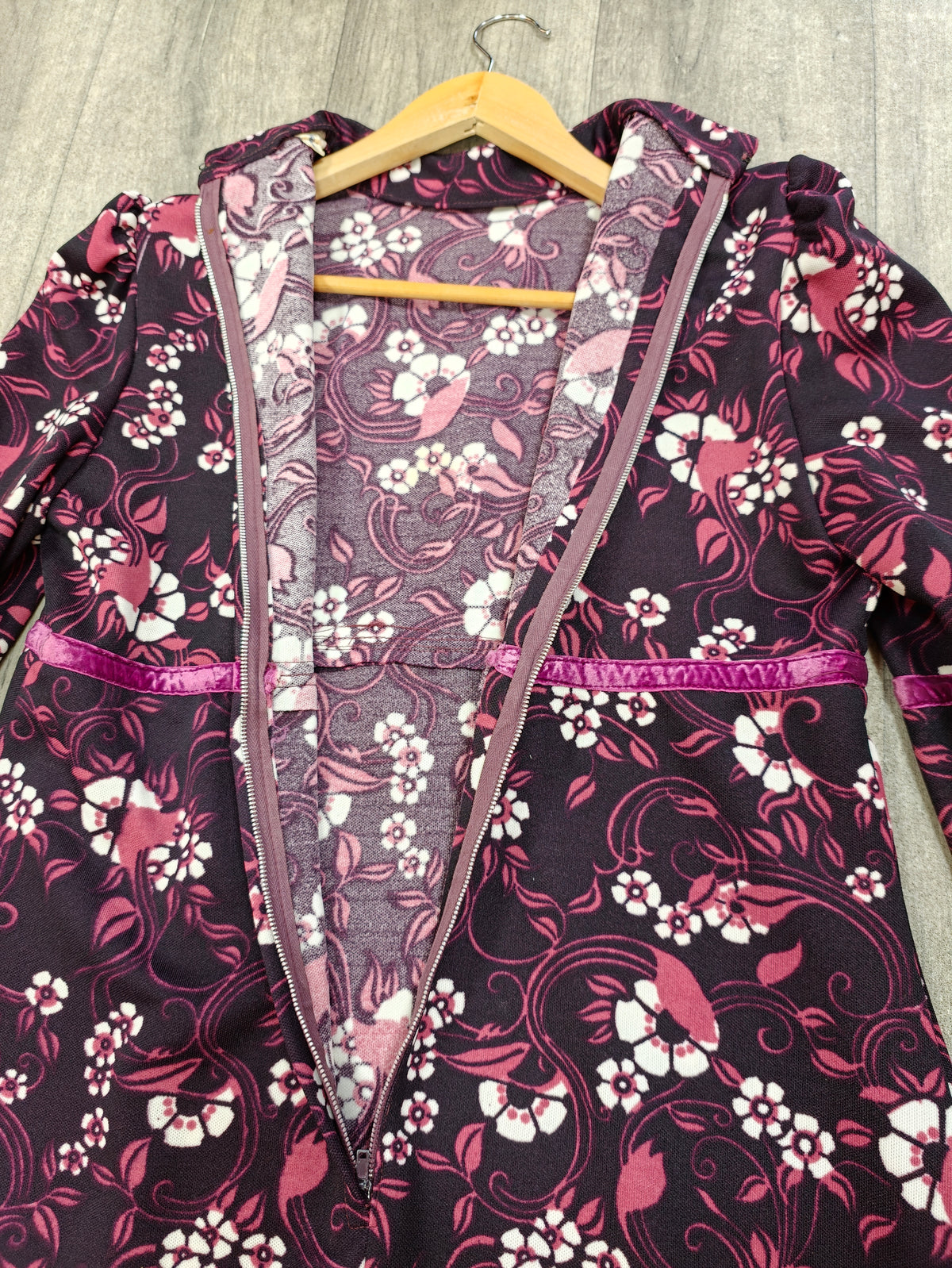 1970s floral maxi dress with velvet trim - M/12