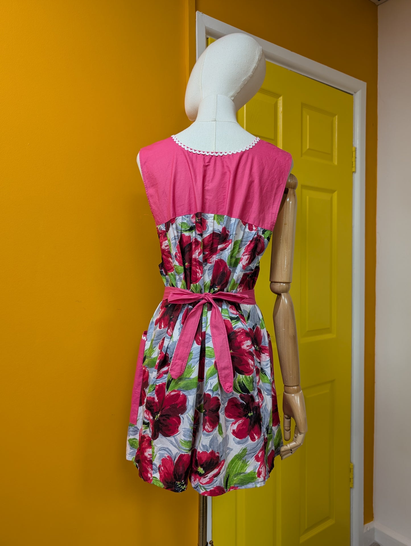 1960s floral cotton apron/overall - M