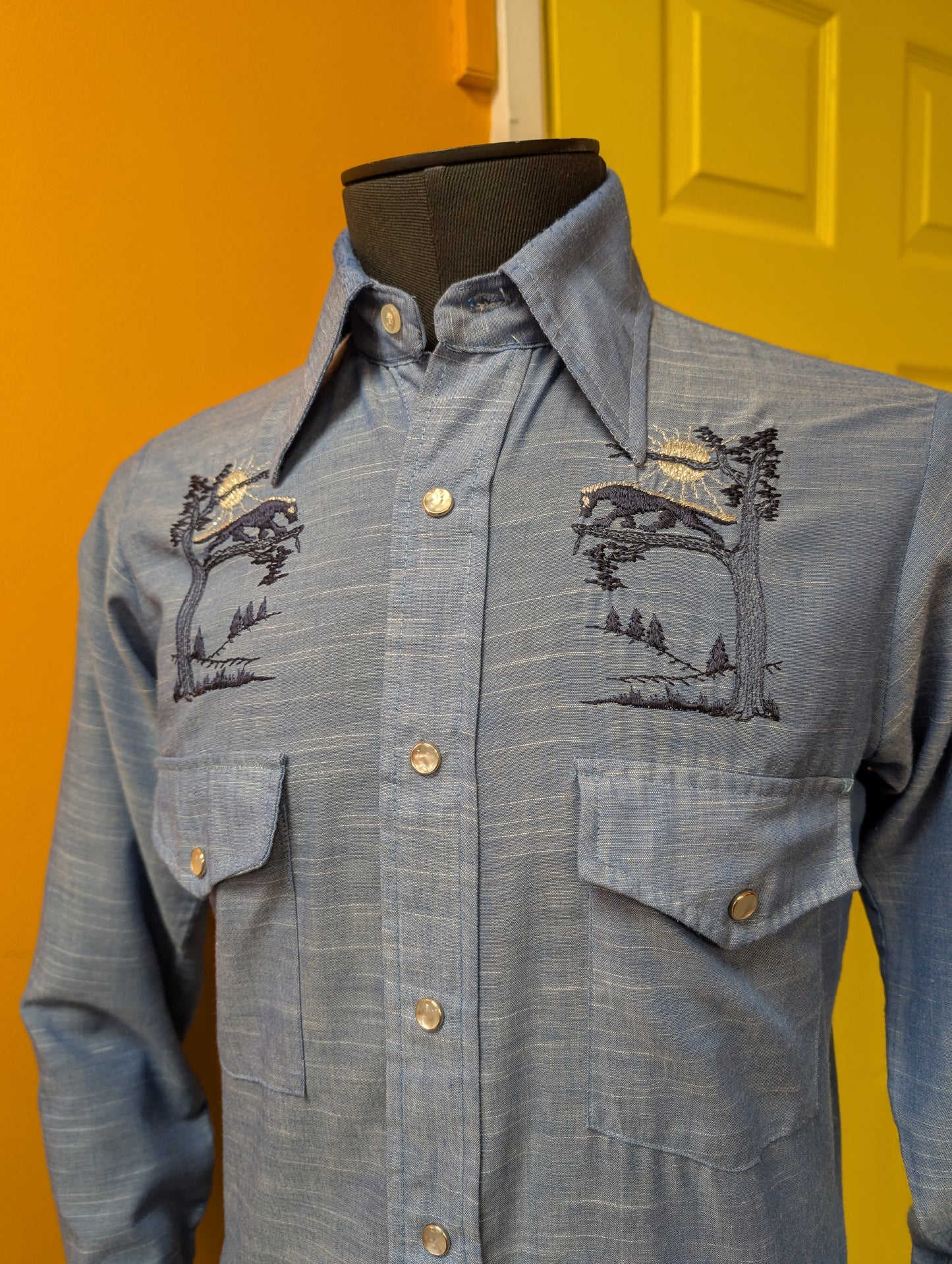 1970s Bronco embroidered western shirt