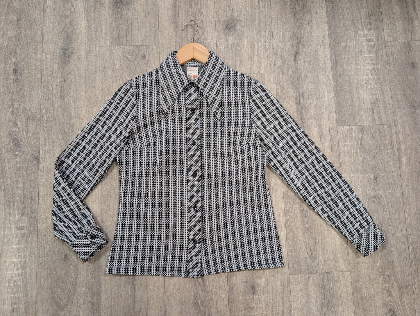 1970s St Michael crimplene dagger collar shirt - S