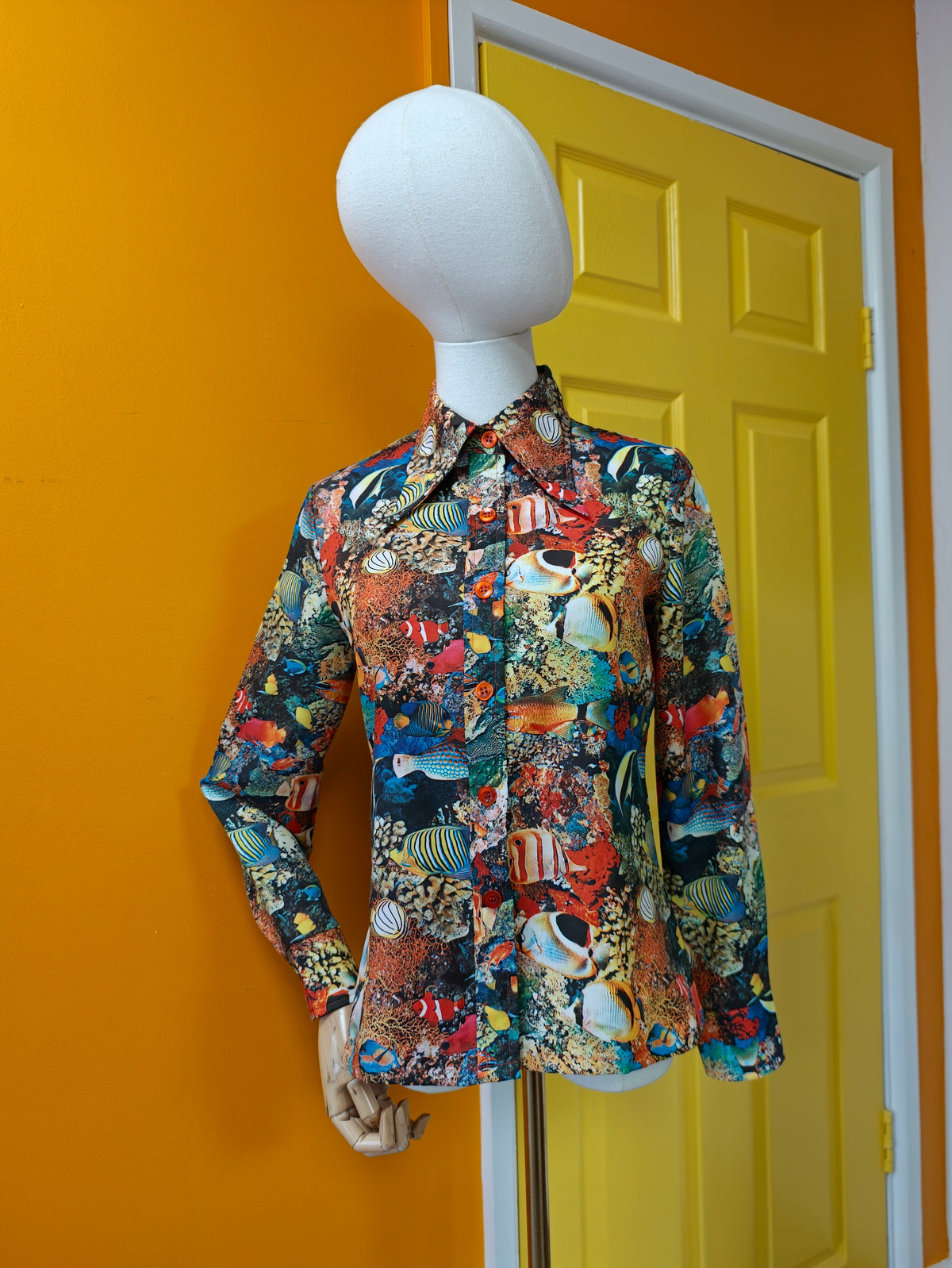 1970s novelty fish print dagger collar shirt - M