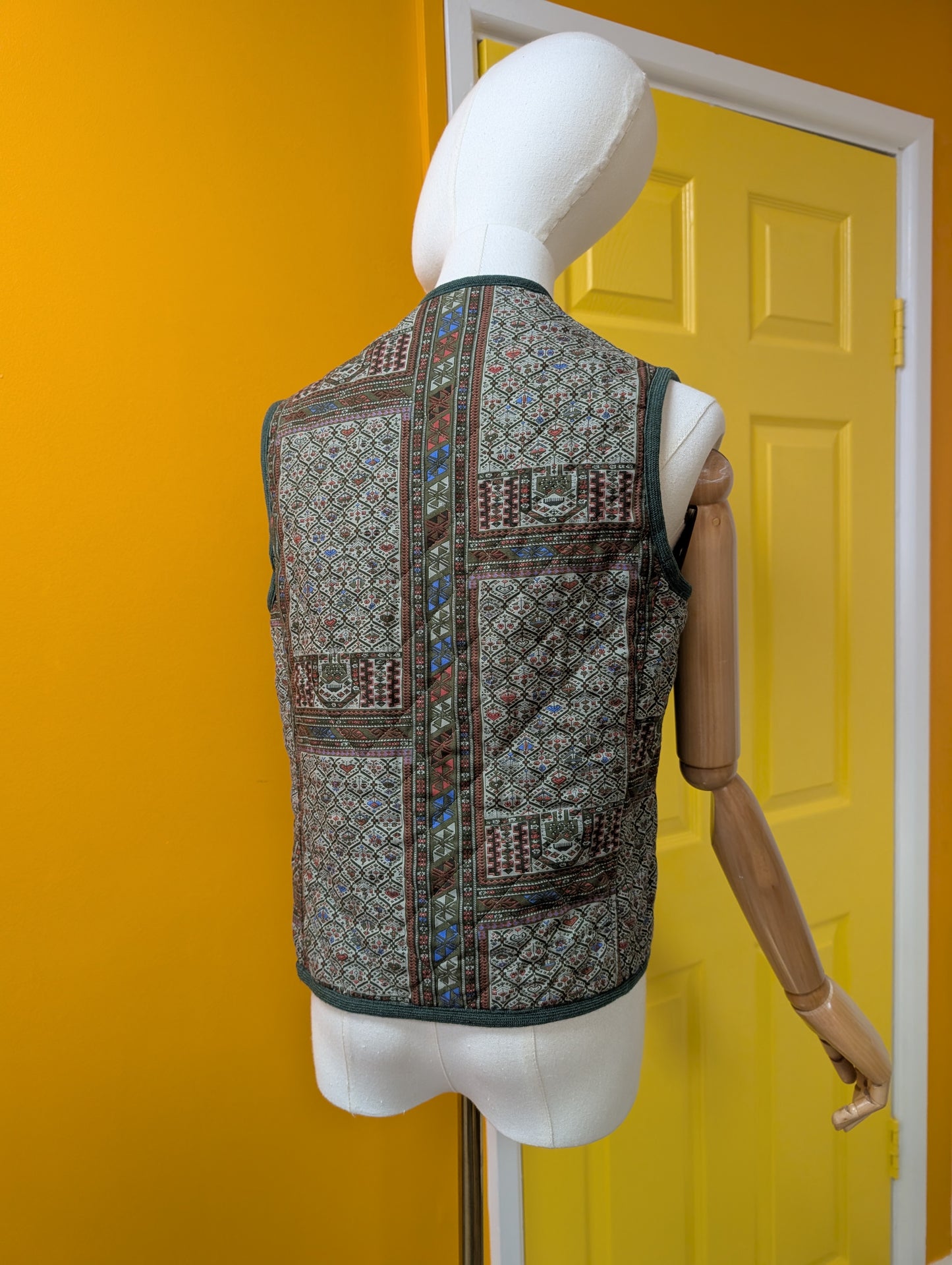 1970s Ditto green quilted waistcoat - S