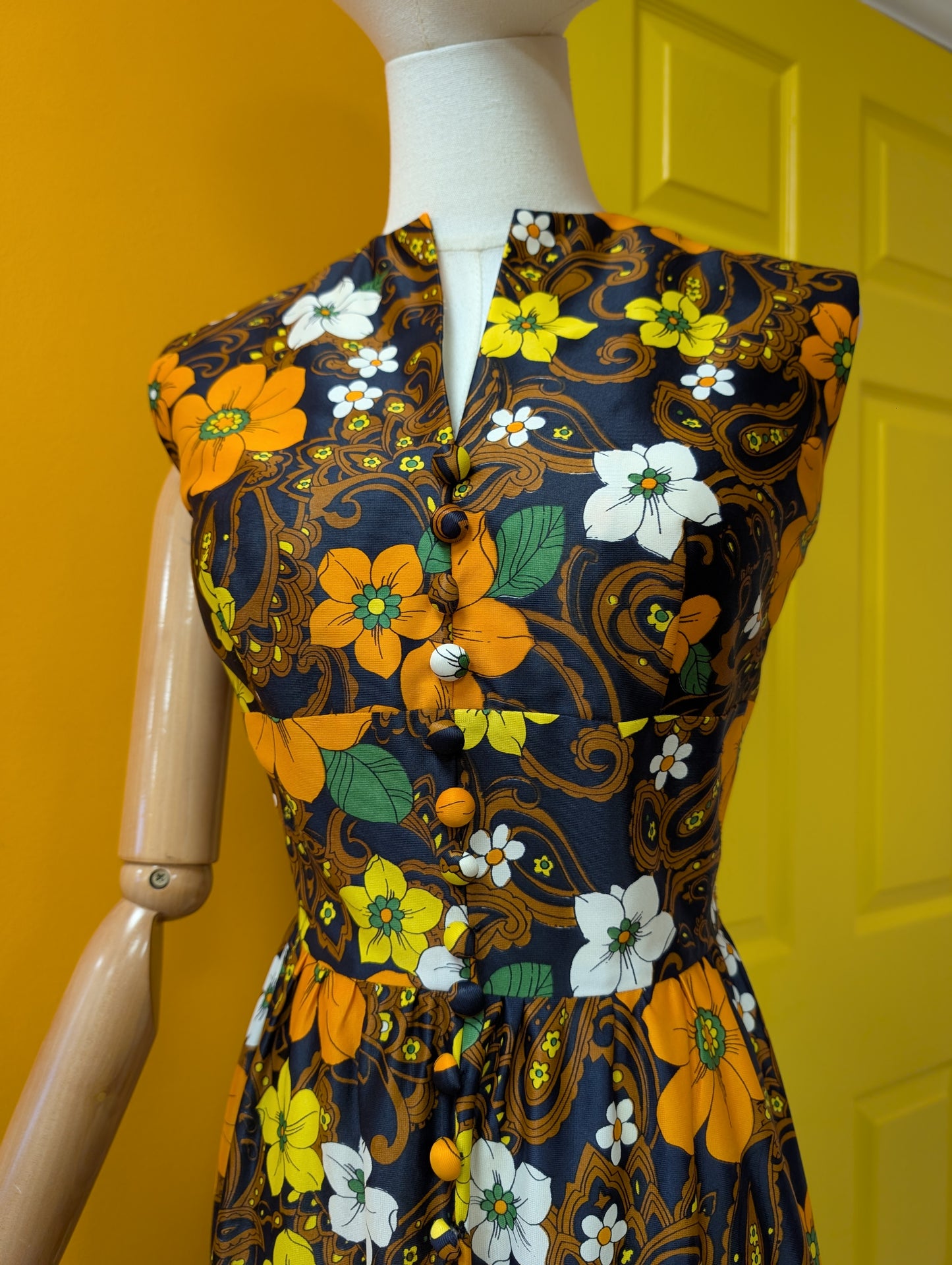 60s/70s Global orange floral maxi dress - XS/6