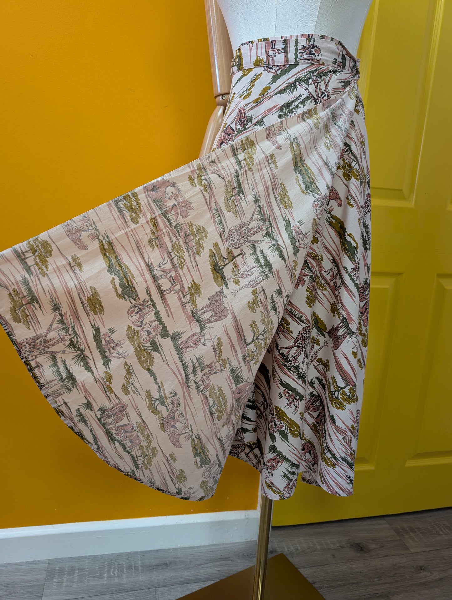 1970s safari animal novelty print wrap skirt - S