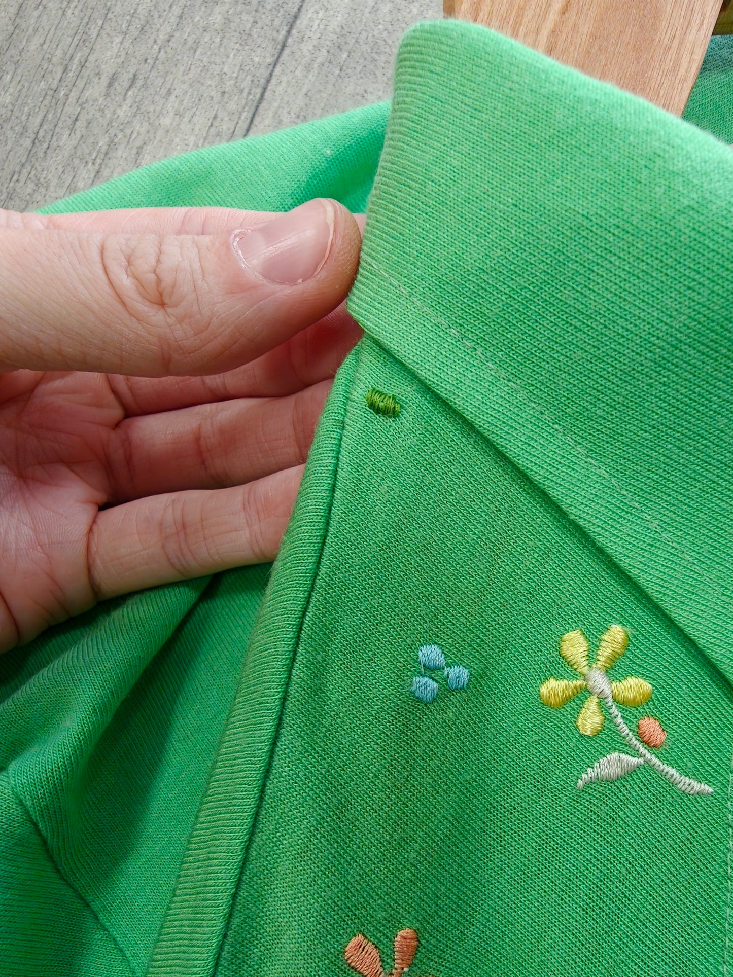 1970s embroidered green dagger collar shirt - S/M