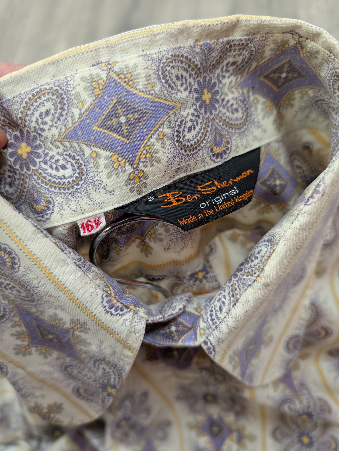 Early 1970s Ben Sherman twist tag shirt