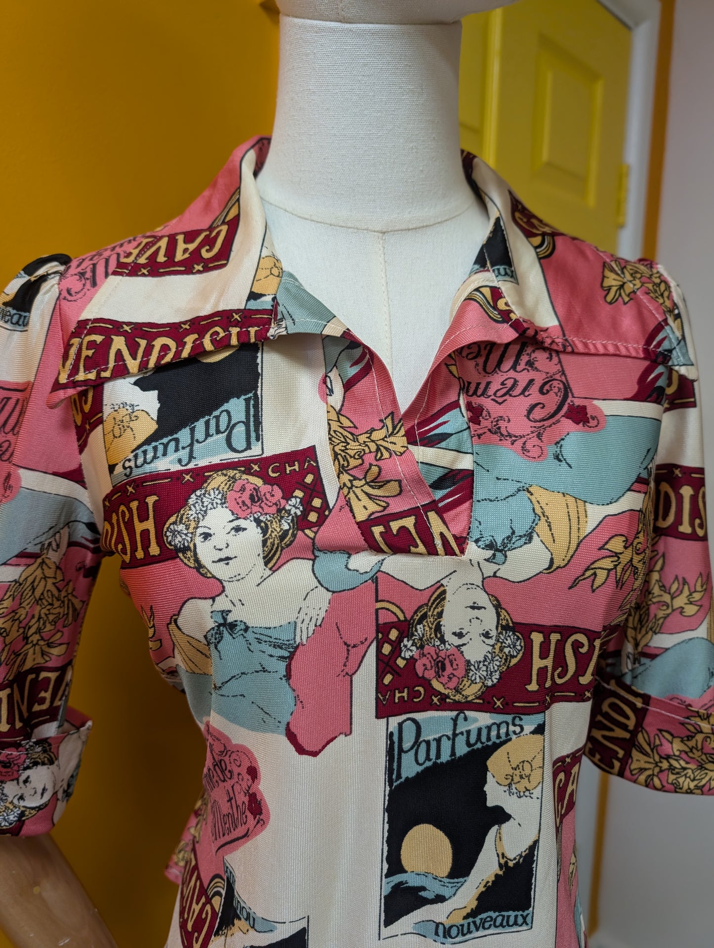 1970s Dorothy Perkins novelty Art Nouveau print tie waist top - XS/S