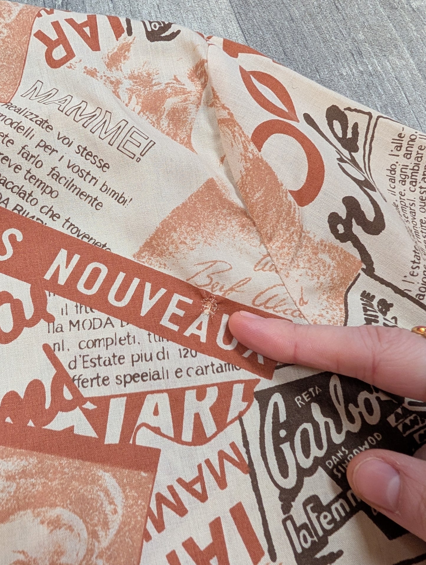 1970s Lisa Jane novelty movie print shirt - M/L