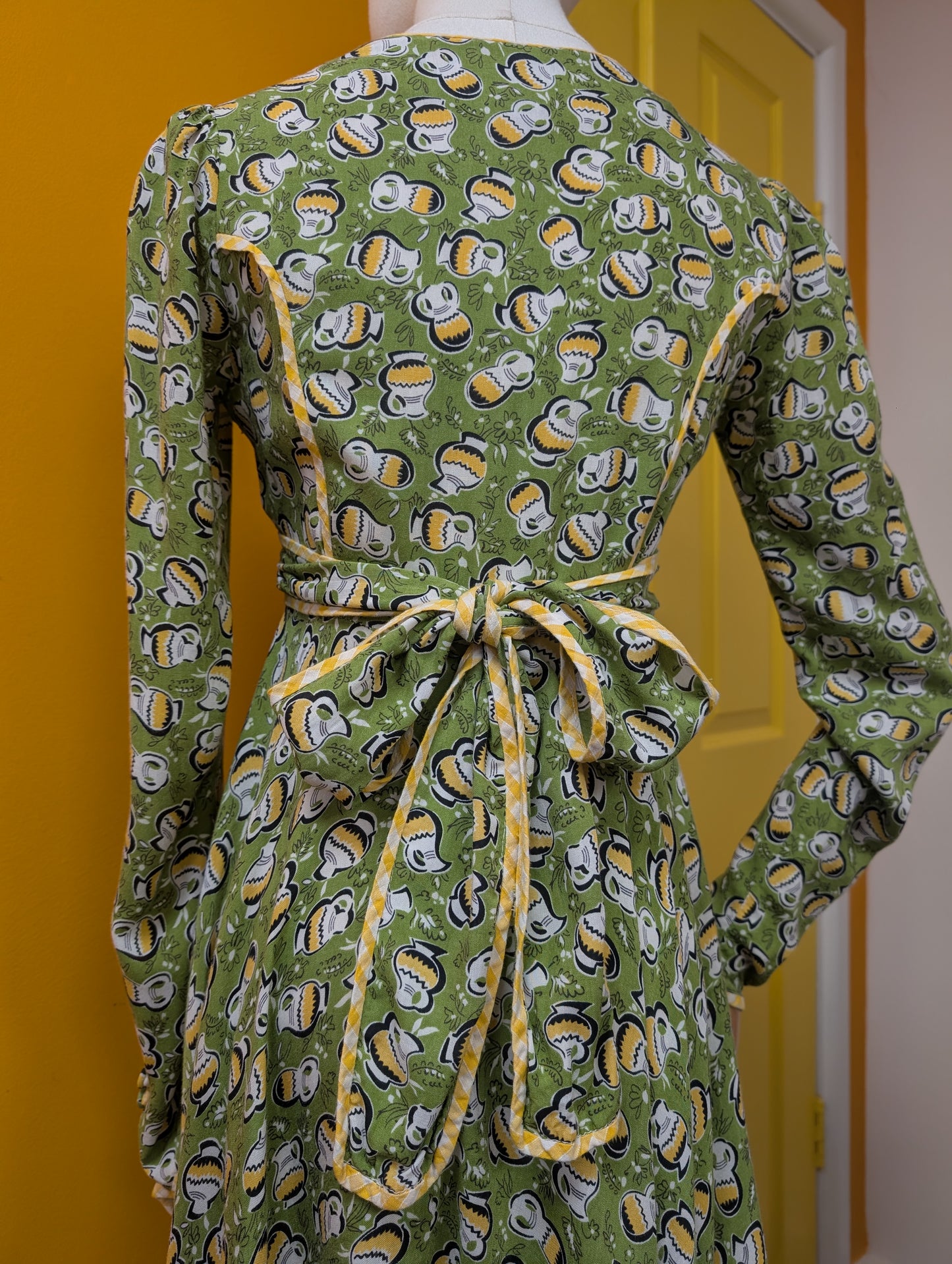 1970s Miss Mouse green & yellow novelty print dress - S/8