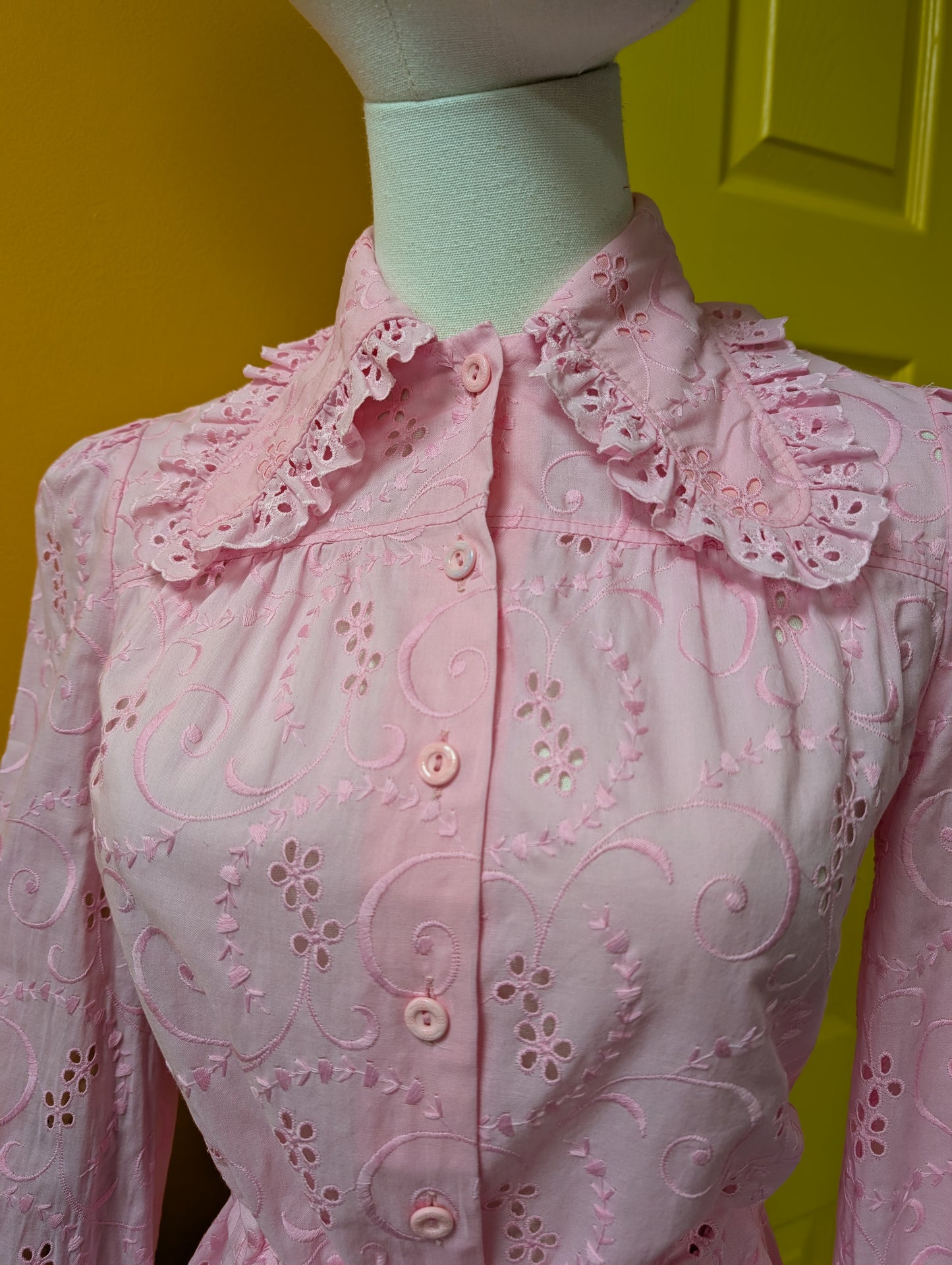 1970s pink broderie anglaise cotton blouse - XS