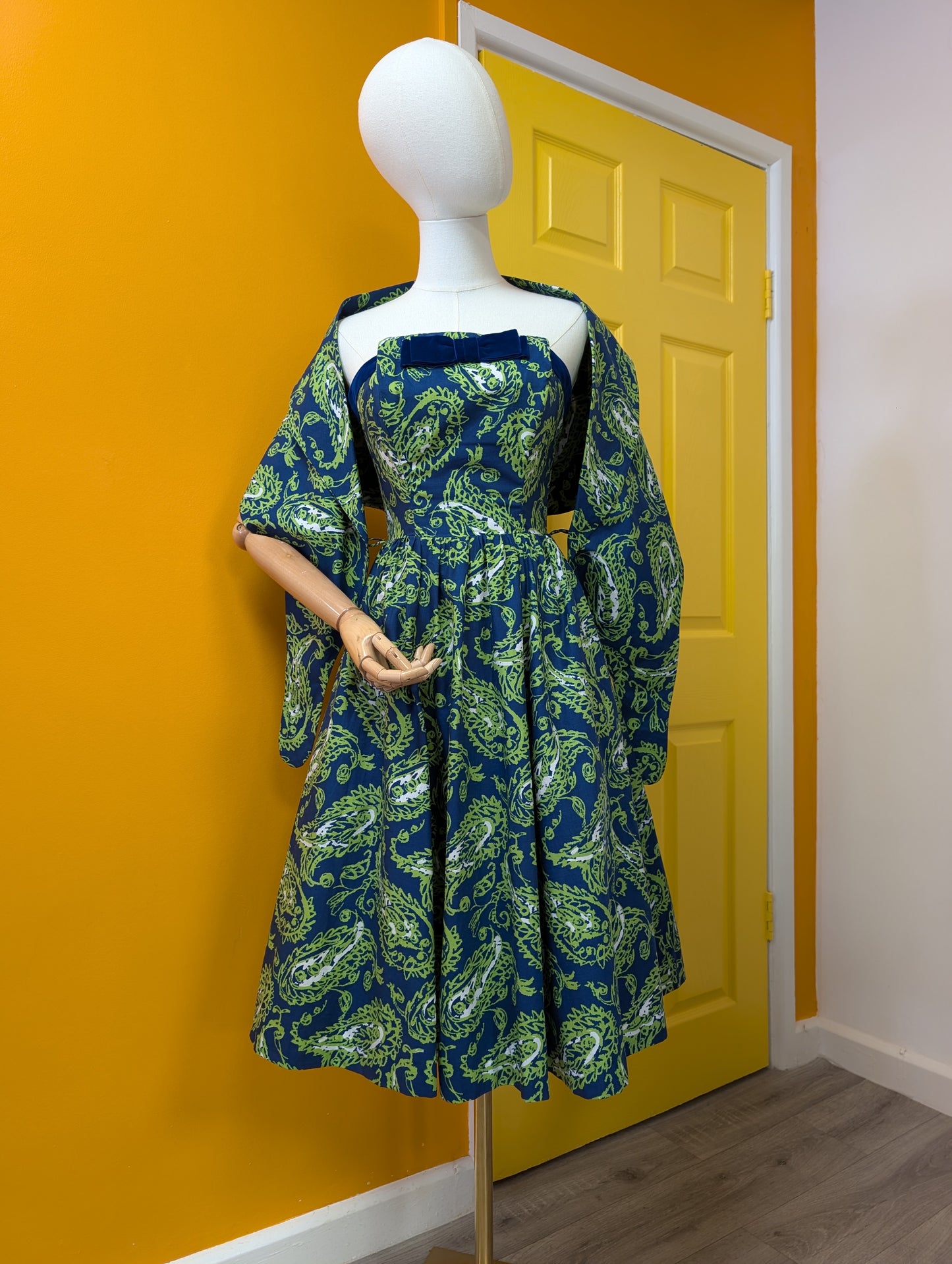 1950s Peter Robinson paisley strapless dress & shawl - XS/6