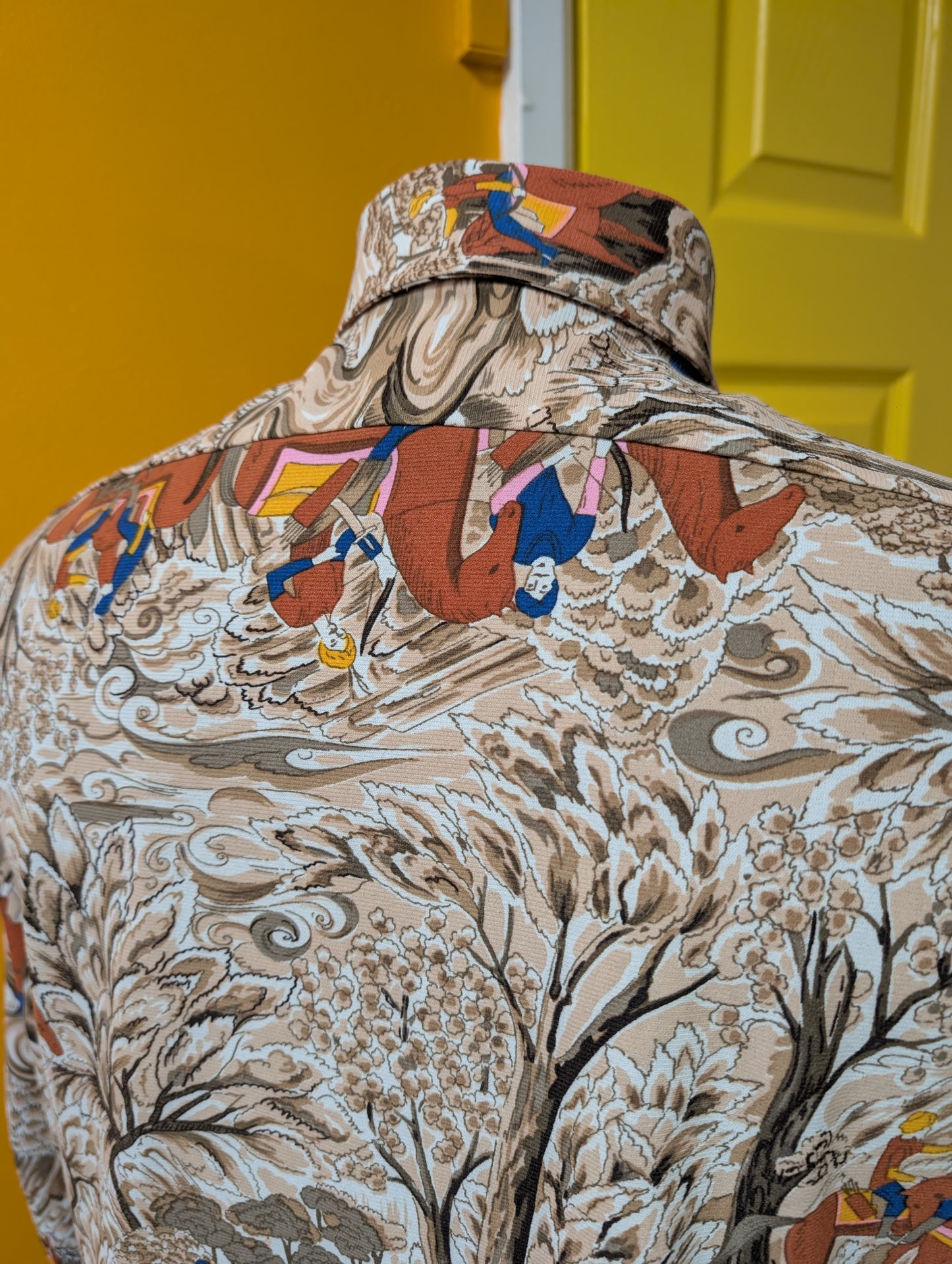 1970s Cellini novelty print dagger collar shirt