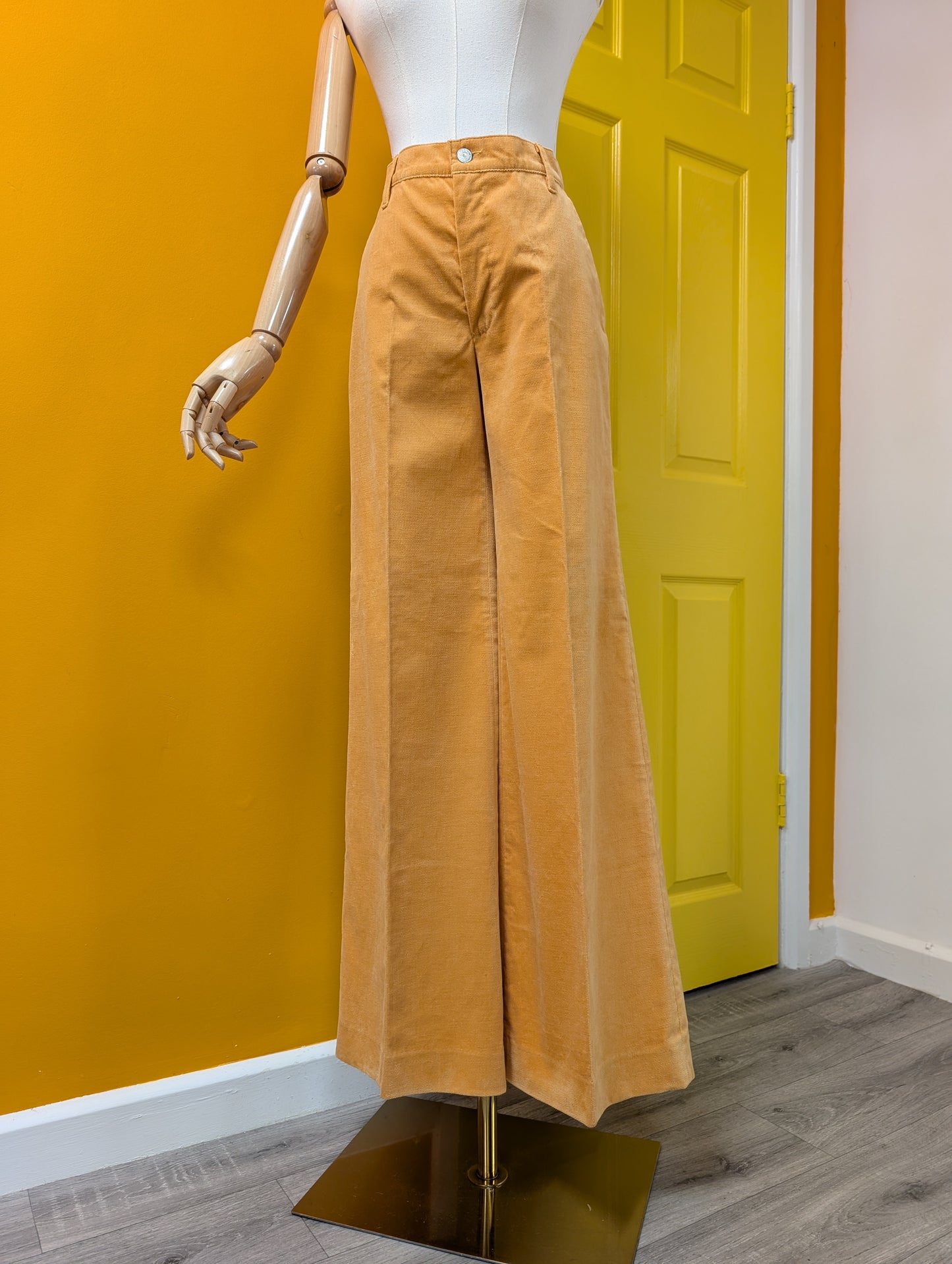 Deadstock 1970s Miss Levi's - 29"/30" waist