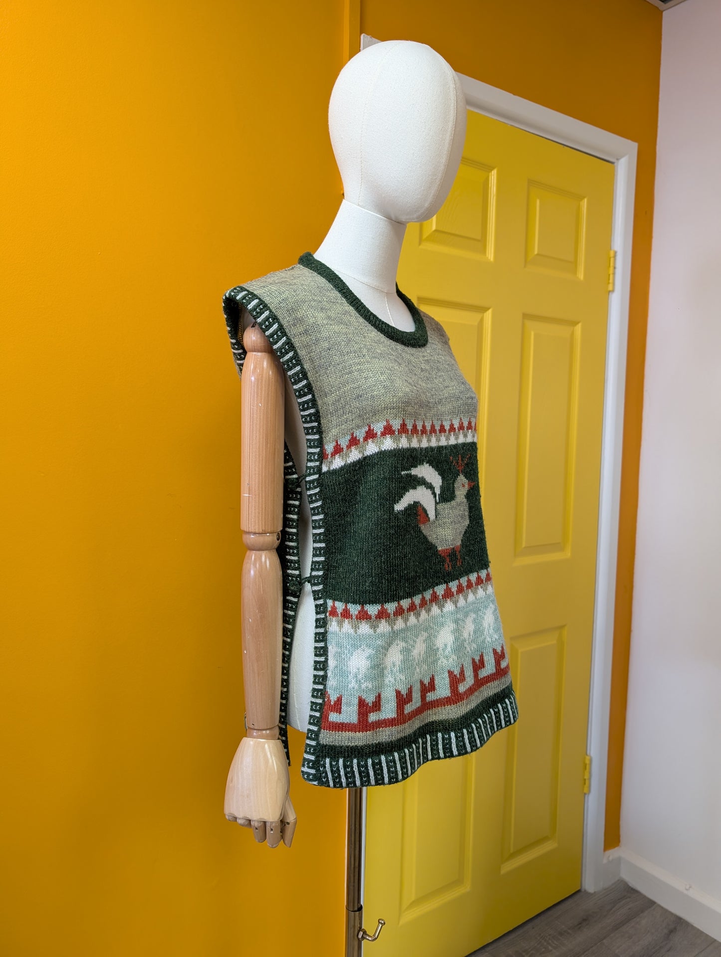 1970s Debenhams novelty acrylic tabard