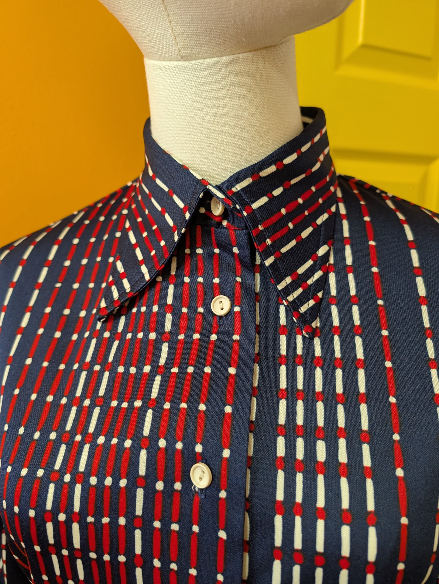 1970s Maxton red, white & blue dagger collar shirt - M